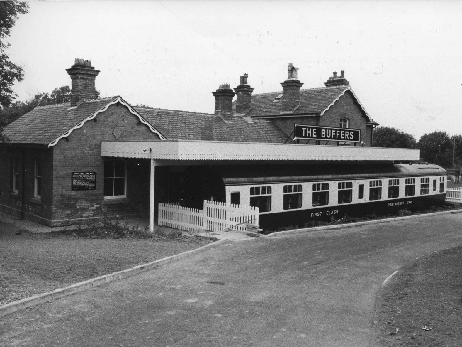 Closed in January 1964. The former station building is now a restaurant, which from 1984 to 1999 used a Mk 1 railway carriage as extra rooms.