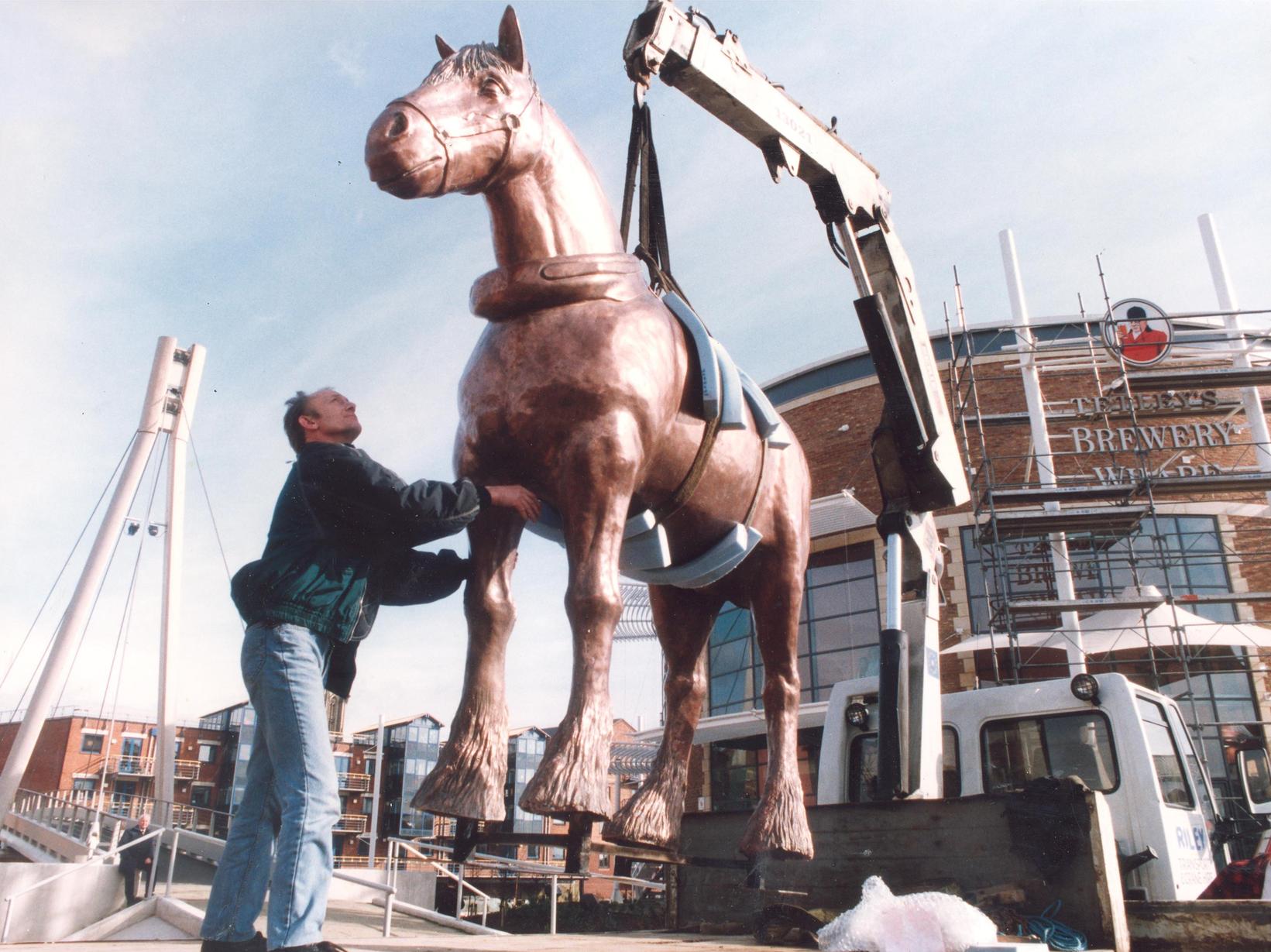 This equine attraction was set to pull in the sightseers to the Leeds waterfront. The eight foot tall copper statue was located outside the Tetley's Brewery Wharf visitor centre. It was the work of artists Peter and Rachel Minister