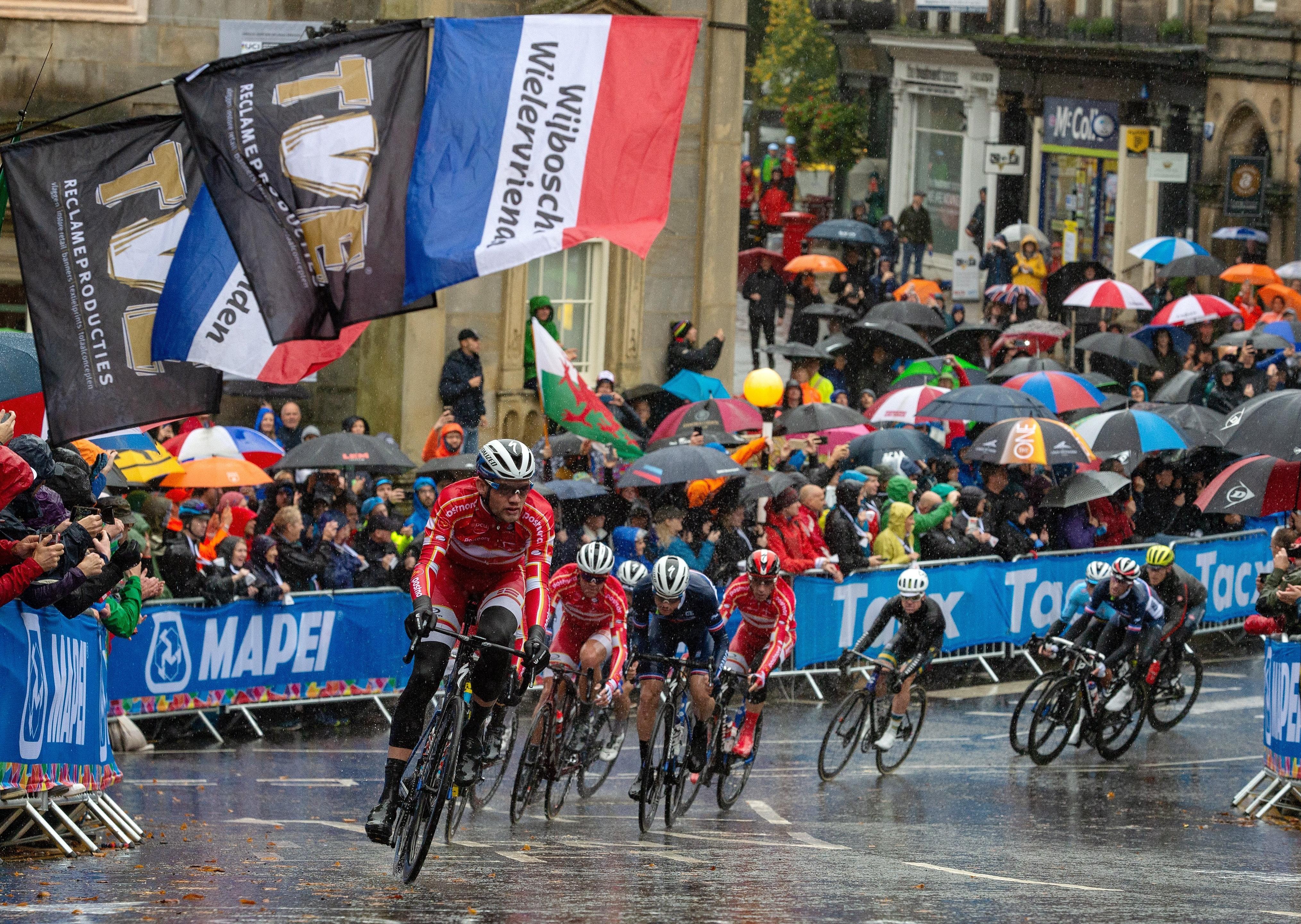 The peloton pass the pump room and climb Cornwall Road in Harrogate.