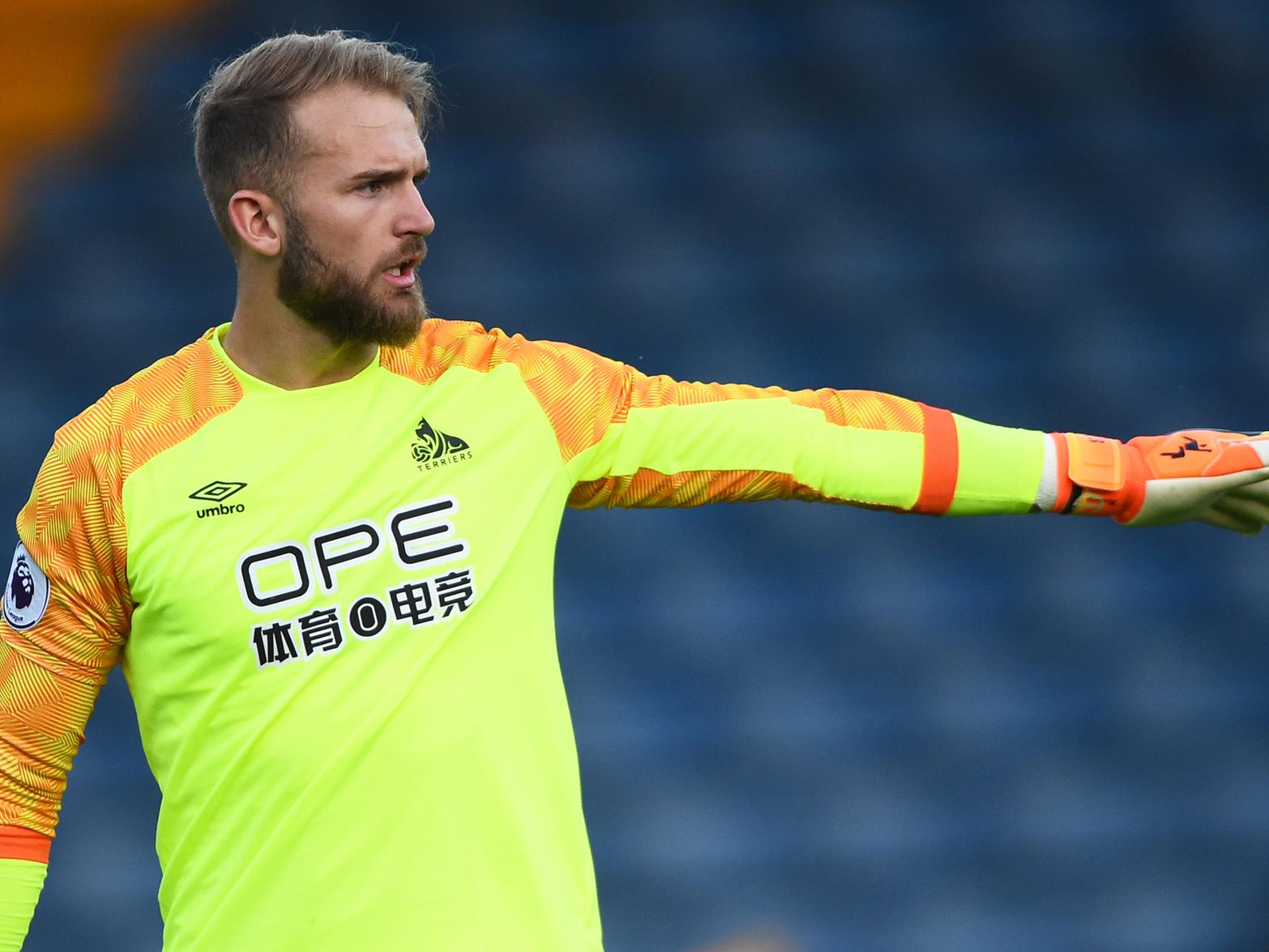 Huddersfield Town manager Danny Cowley has revealed he may look to loan out either Joel Coleman or Ryan Schofield in January, as he looks to secure his backup 'keepers first team football. (Hull Examiner)