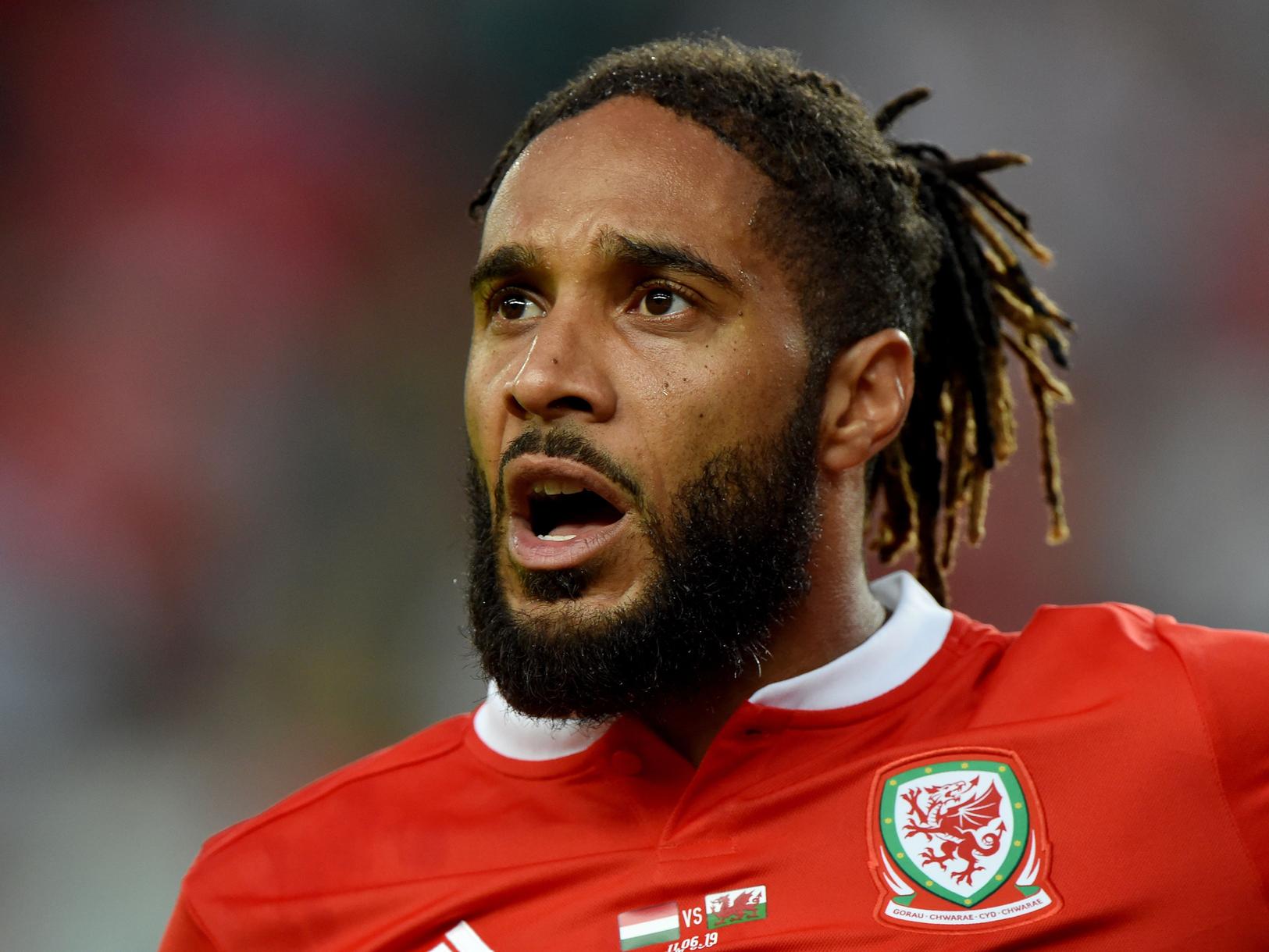 Belgian side Anderlecht are rumoured to be plotting a move for Bristol City defender Ashley Williams, as the player's short-term contract with the Robins expires in January. (The 72)
