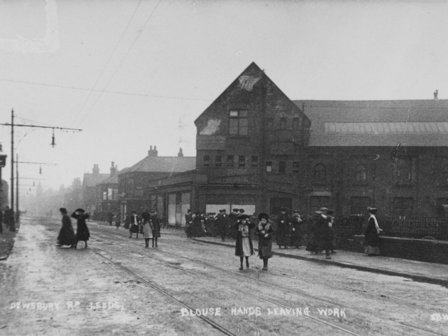 Blouse hands leaving work on Dewsbury Road, pre-first world war.
