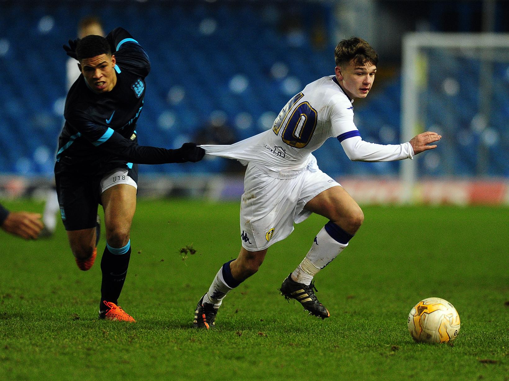 A young Shackleton in action against Manchester City in the FA Youth Cup