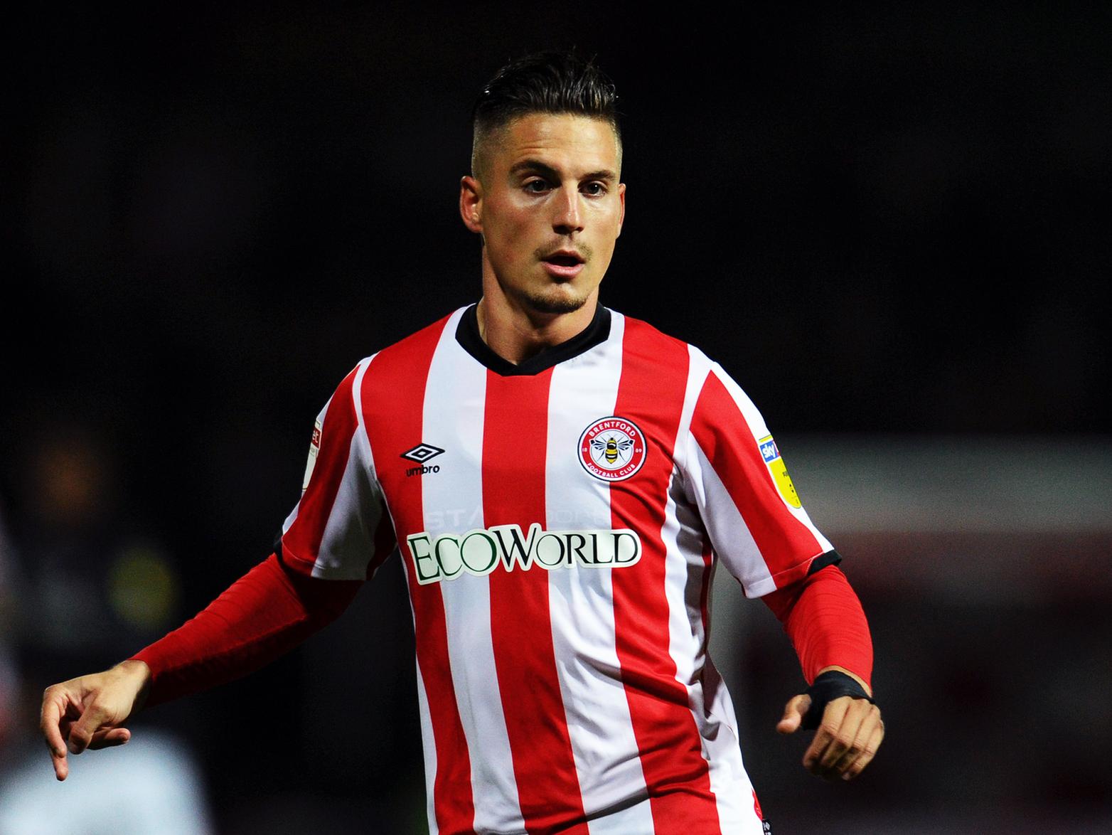 Brentford has successfully tied down star winger Sergi Canos to a new four-year deal, after fighting off interest from the likes of Russian side FC Krasnador over the summer. (BBC Sport)