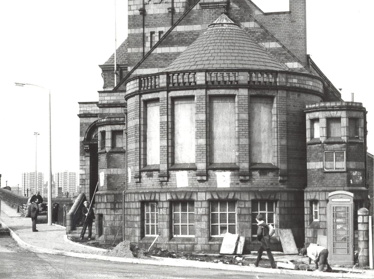The former Holbeck Library on Minerva Road.
