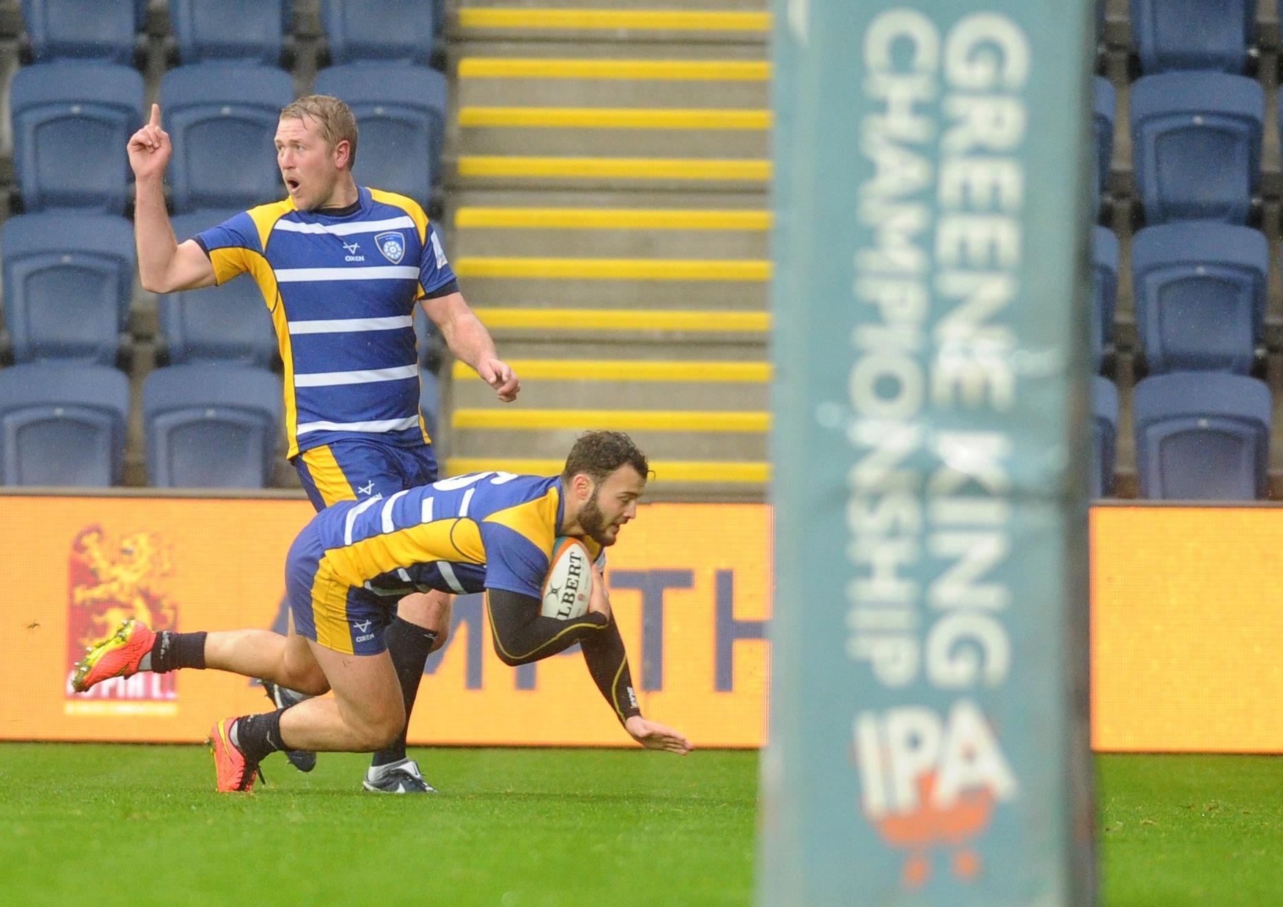 Tim Bitrim of Carnegie scores