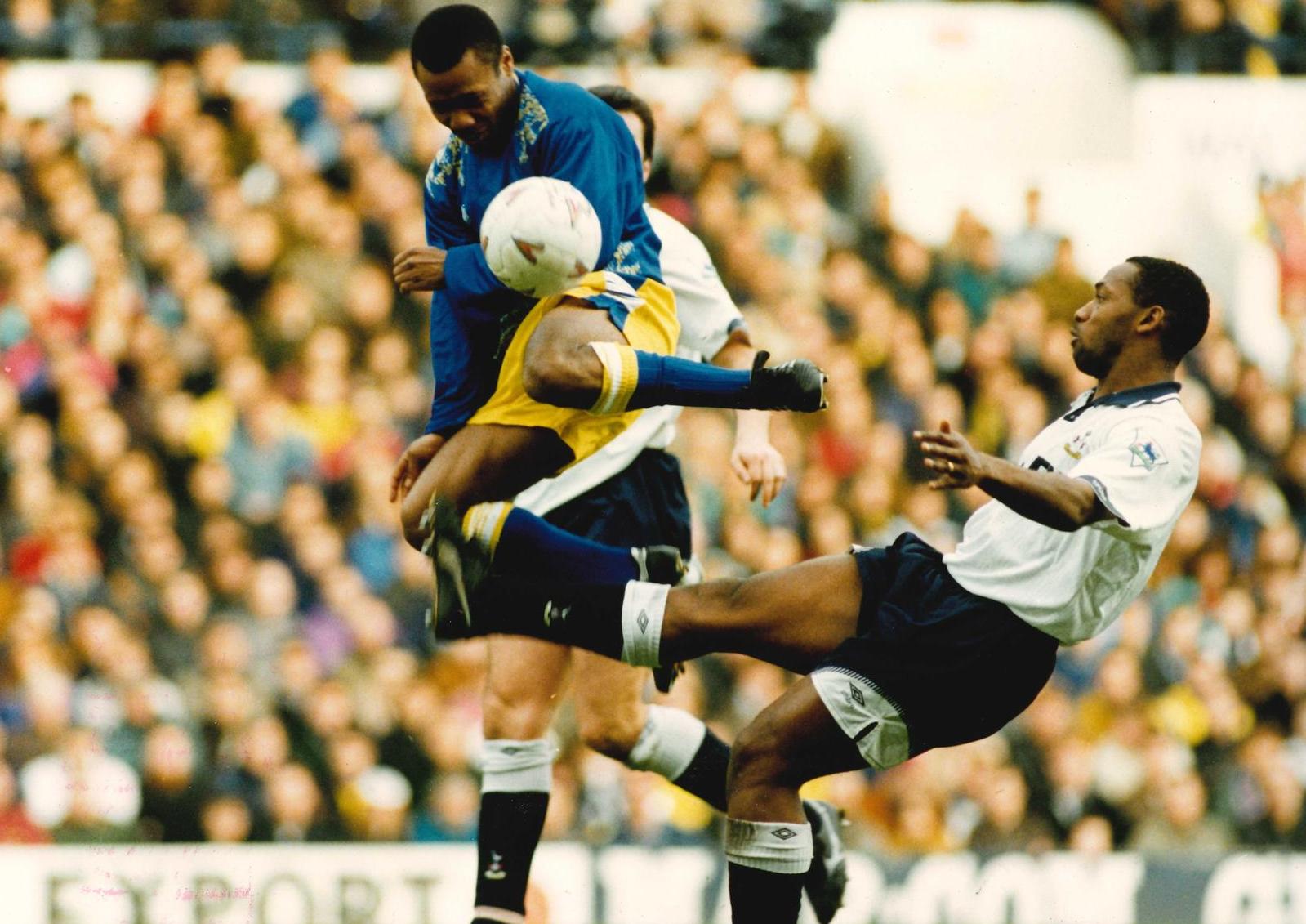 Struggling Rod Wallace is all tied up by Spurs' Andy Gray in this challenge.