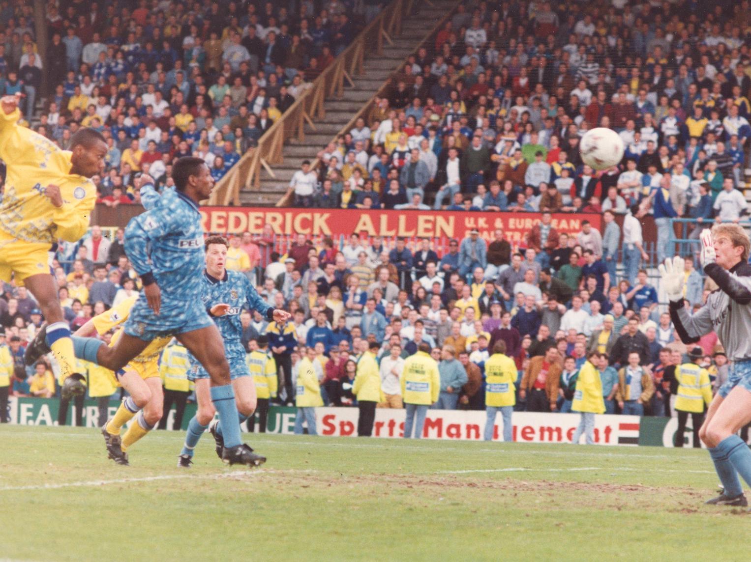 David Rocastle's cross is converted for Wallace's second.