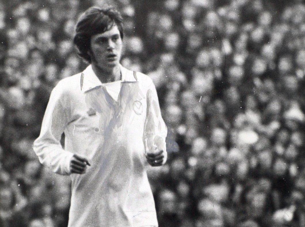 In the 197576 season he established himself as Allan Clarke's striking partner scoring 16 goals in 39 matches.
