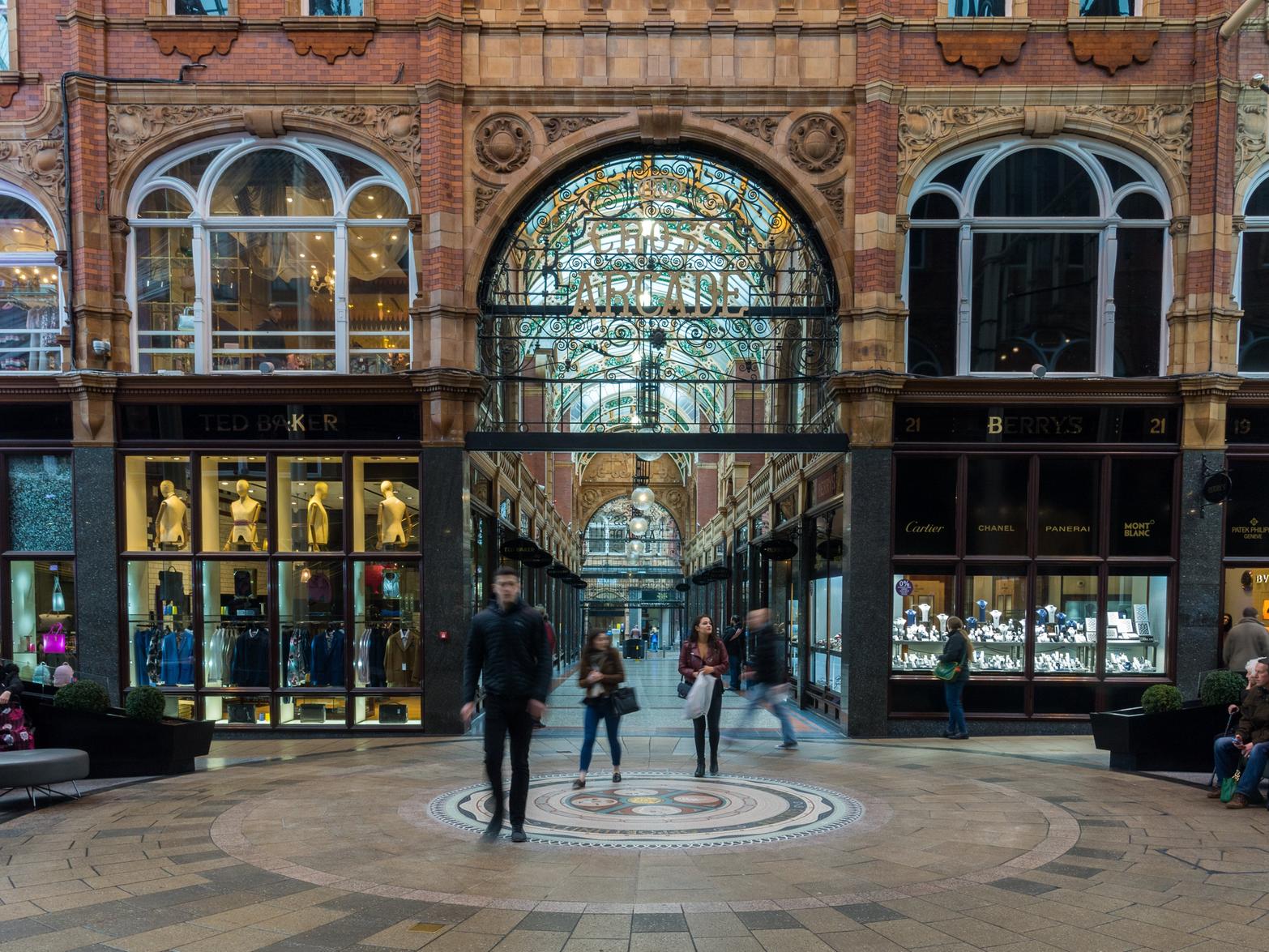 The luxury jewellery store is hosting a huge closing down sale. Photo: James Hardisty.