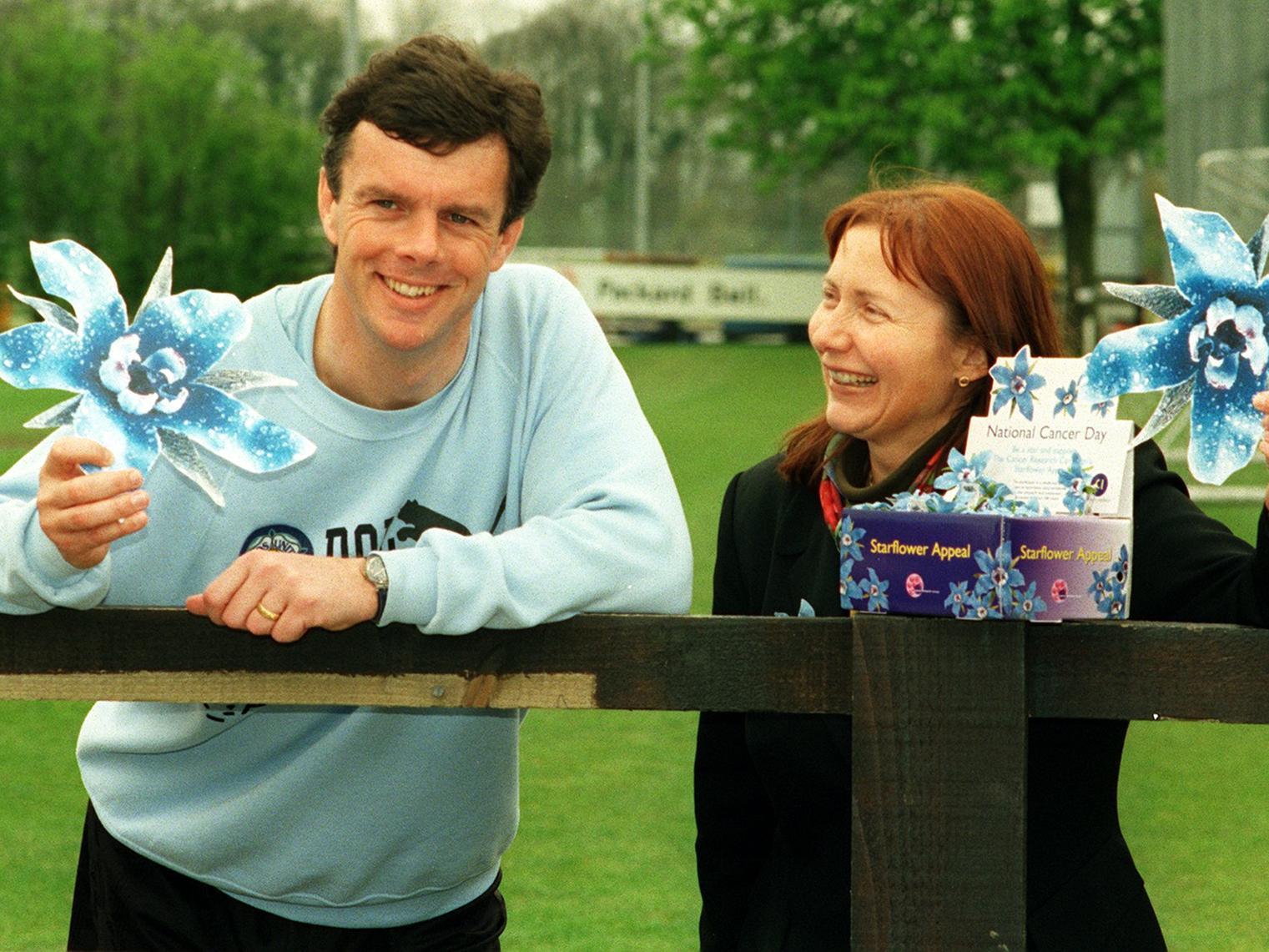 Leeds manager David OLeary helped kick off Cancer Research Campaigns 1999 Starflower Appeal to Help Buttonhole Cancer.He is pictured with fundraiser Anna Kowalczyk.
