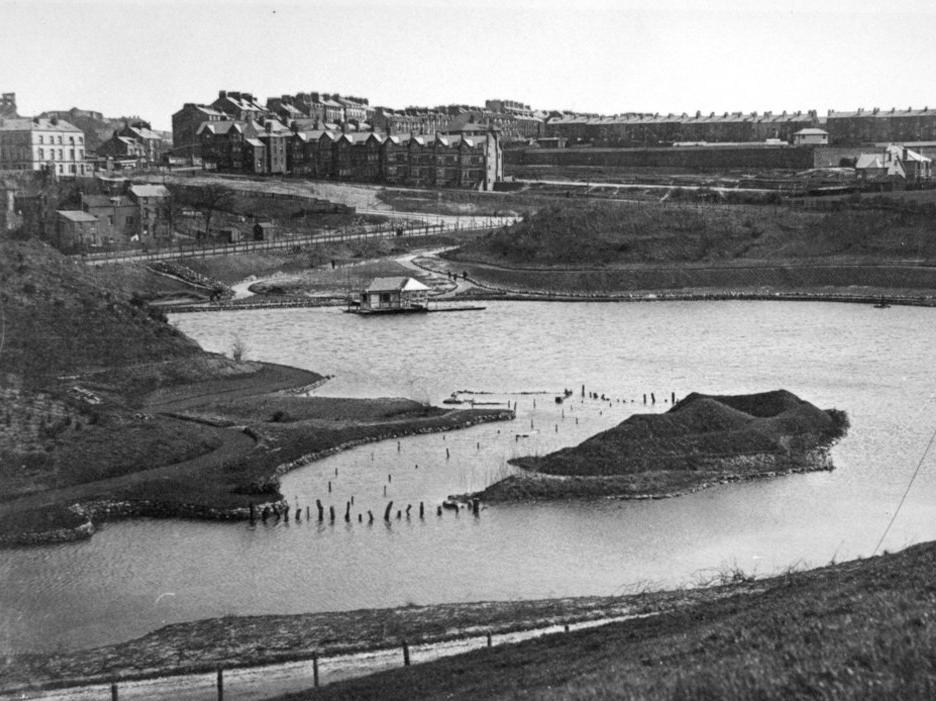 A view looking towards North Marine Road and Woodall Avenue. Work on the park began in December 1910 and provided employment for 100 local men. The following year 60 labourers dug out the park lake.