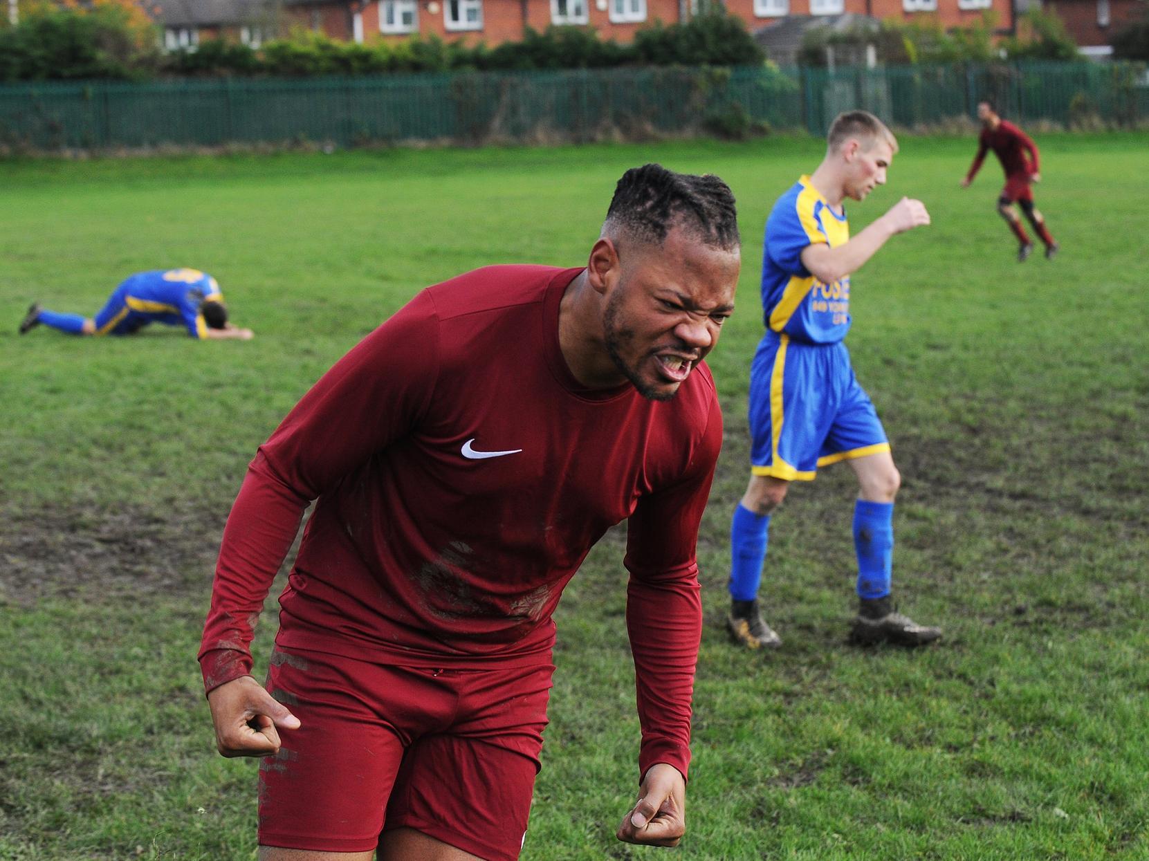 Little London v Seacroft WMC Reserves / Pictures by Steve Riding