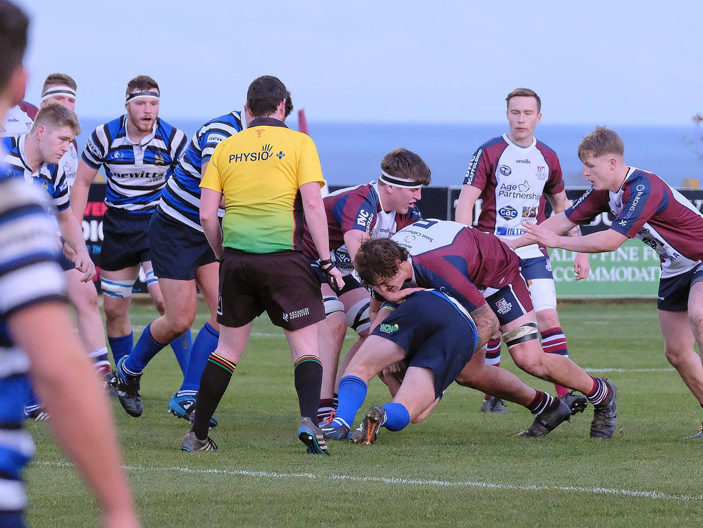 Scarborough RUFC 32-16 Driffield RUFC / Pictures by Richard Ponter