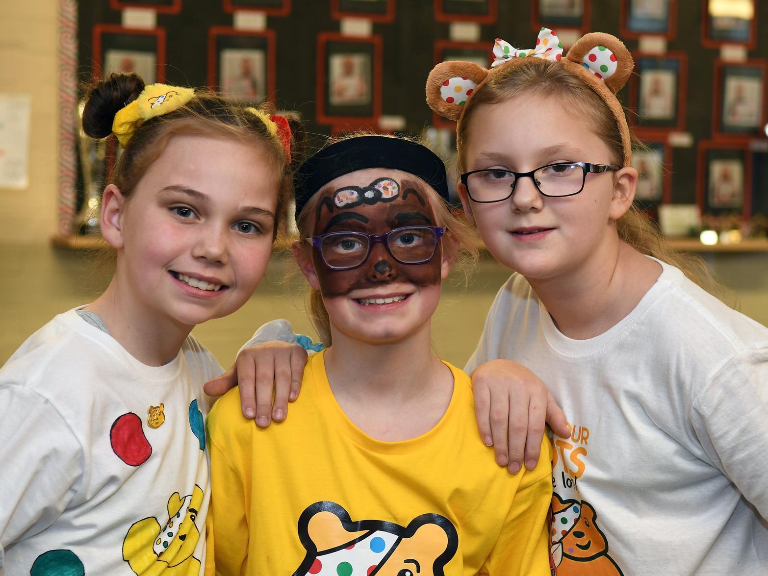 Rosie, 9, Sophie, 8, and Caitlin, 10, at Quay Academy School. Pictures by Paul Atkinson: NBFP PA1946-9d
