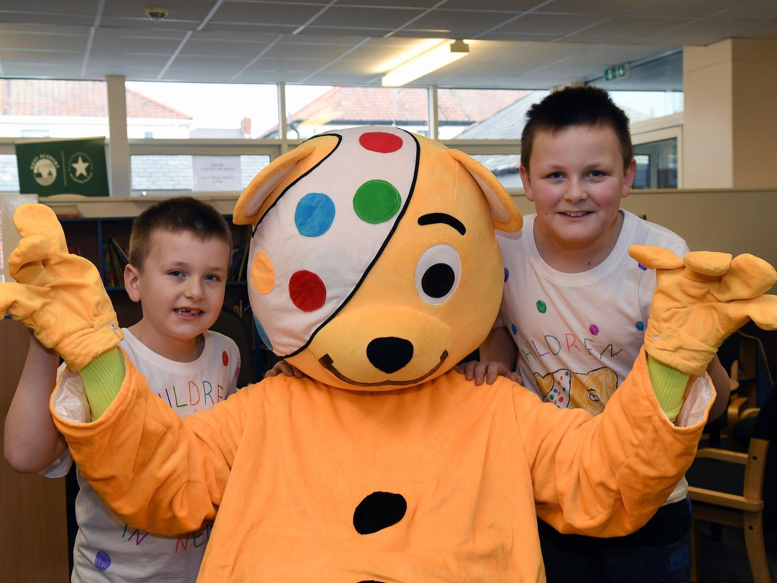 Brothers Leighton and Harvey meet Pudsey at Quay Academy School. Pictures by Paul Atkinson: NBFP PA1946-9c