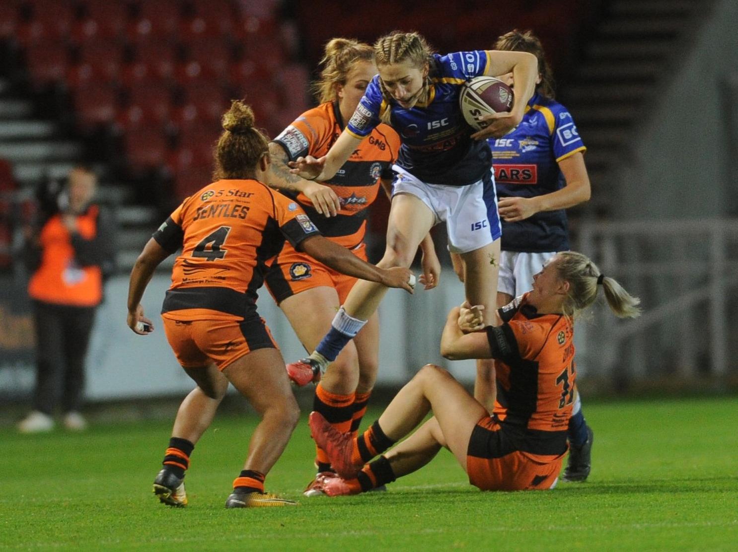 Caitlin Beevers challenges Castleford Tigers' defence during this year's Grand Final. Picture by Steve Riding.