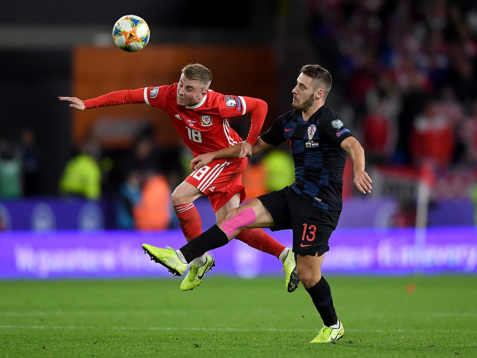 Bristol City defender Joe Morrell, who is currently out on loan with Bristol City, has extended his contract with the Robins until 2022. He was part of the Wales side that secured qualification for Euro 2020. (Wales Online)