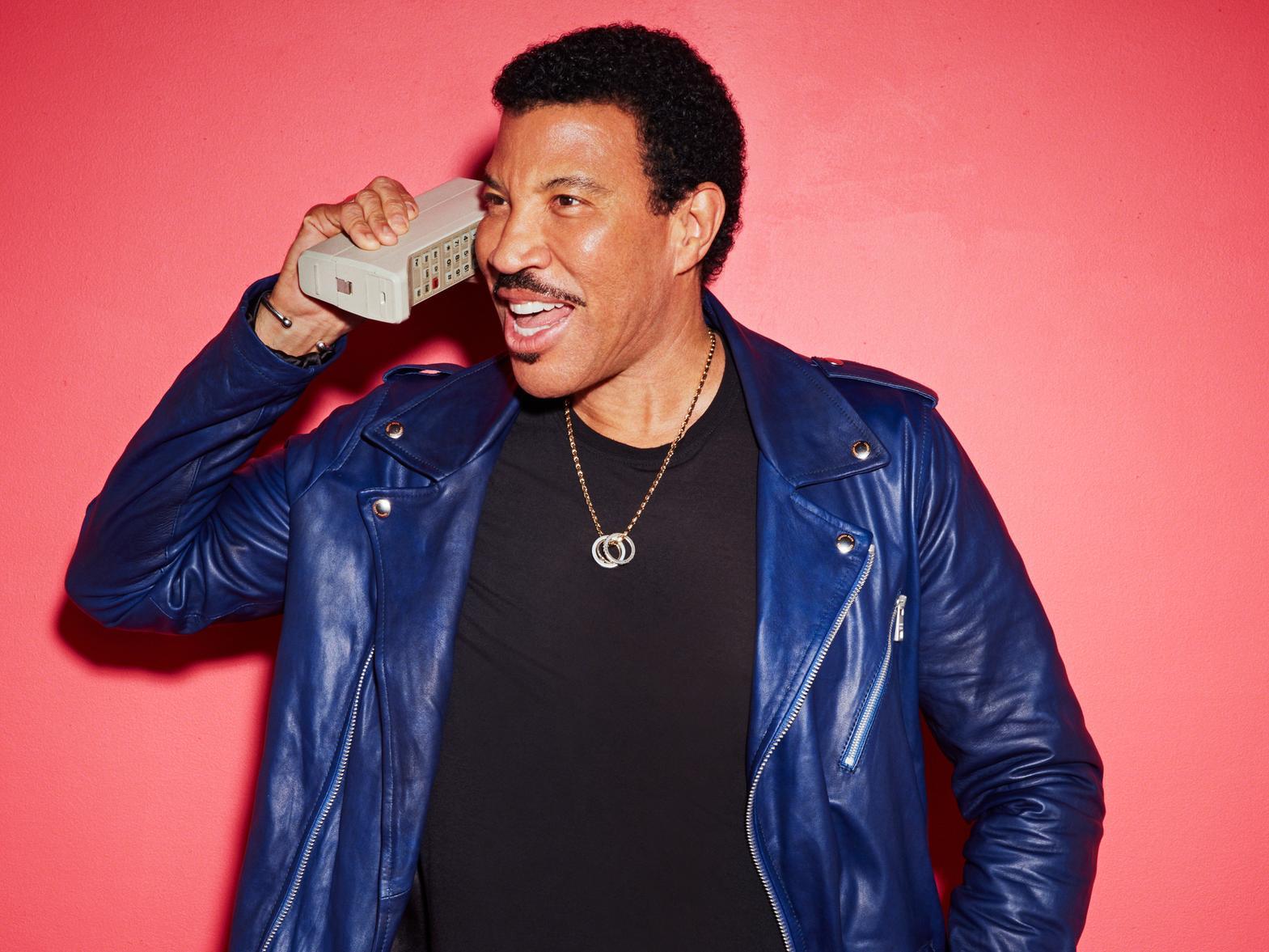 International superstarLionel Richie will performhits from his extensive and much-loved repertoire spanning five decades.His music is part of the fabric of pop music and Richie has sold more than 100 million albums worldwide.