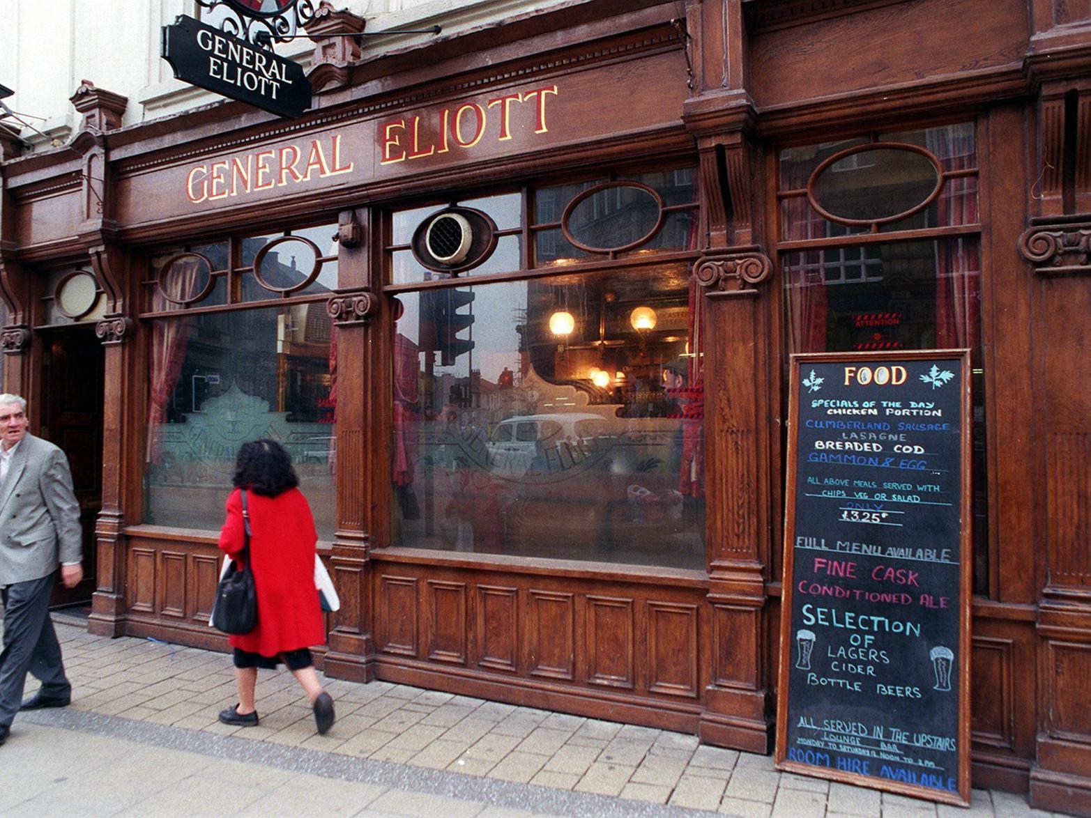 The General Elliot is a longstanding city-centre pub on Vicar Lane, retaining the character of a traditional Leeds boozer. The pub stands on the site of an earlier public house dating back to about 1700.