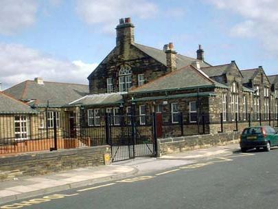 Fasley Springbank Junior School on Wesley Street. At the time it catered for around 217 children between the ages of seven and 11.