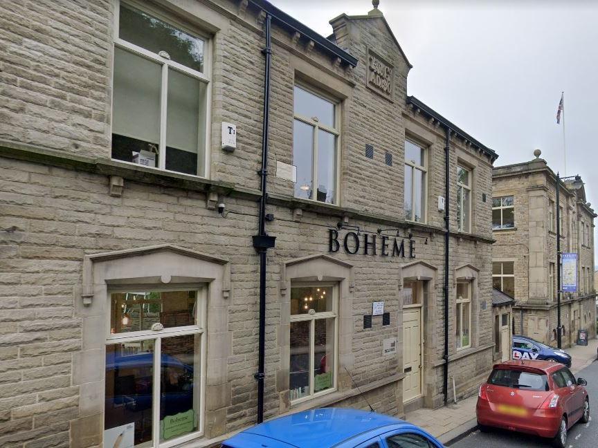This salon is tucked away in the historic cloth warehouse of Farsley's Sunny Bank Mills, on Town Street. Technicians Megan and Nicky were praised by reviewers for their neat gel and shellac manicures and pedicures.