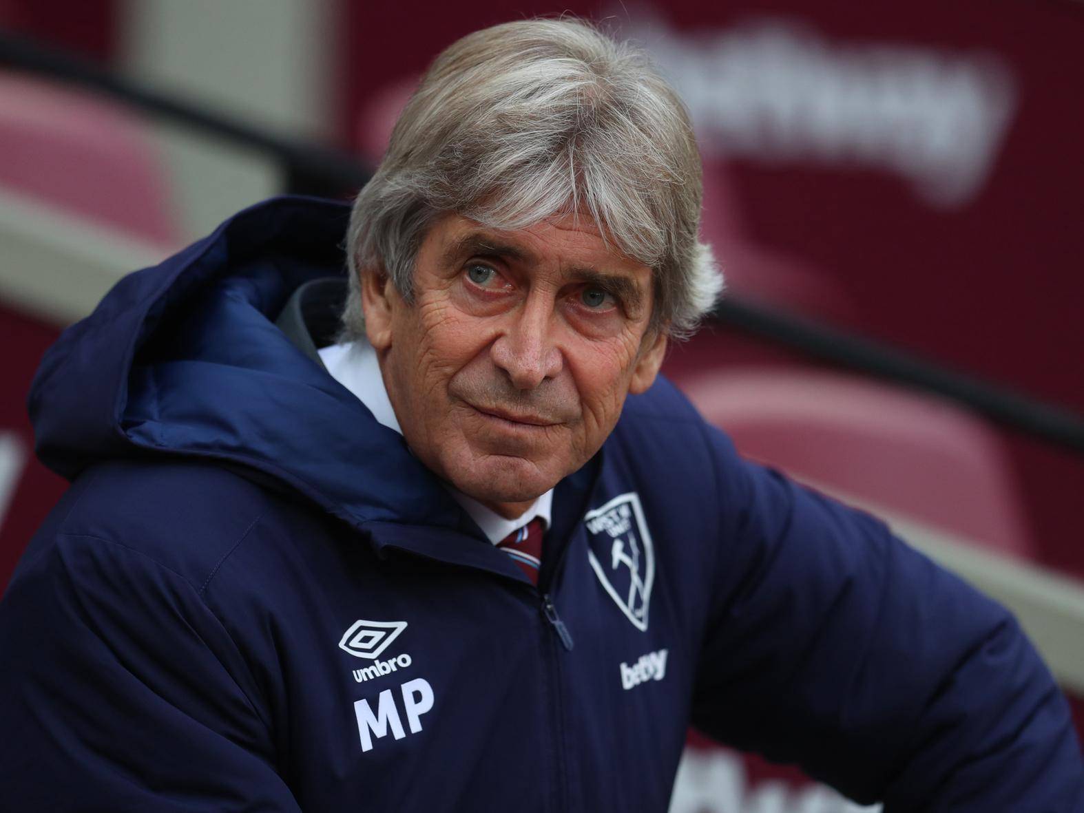 West Ham vice-chair Karren Brady has given her backing to Hammers boss Manuel Pellegrini. (The Sun)