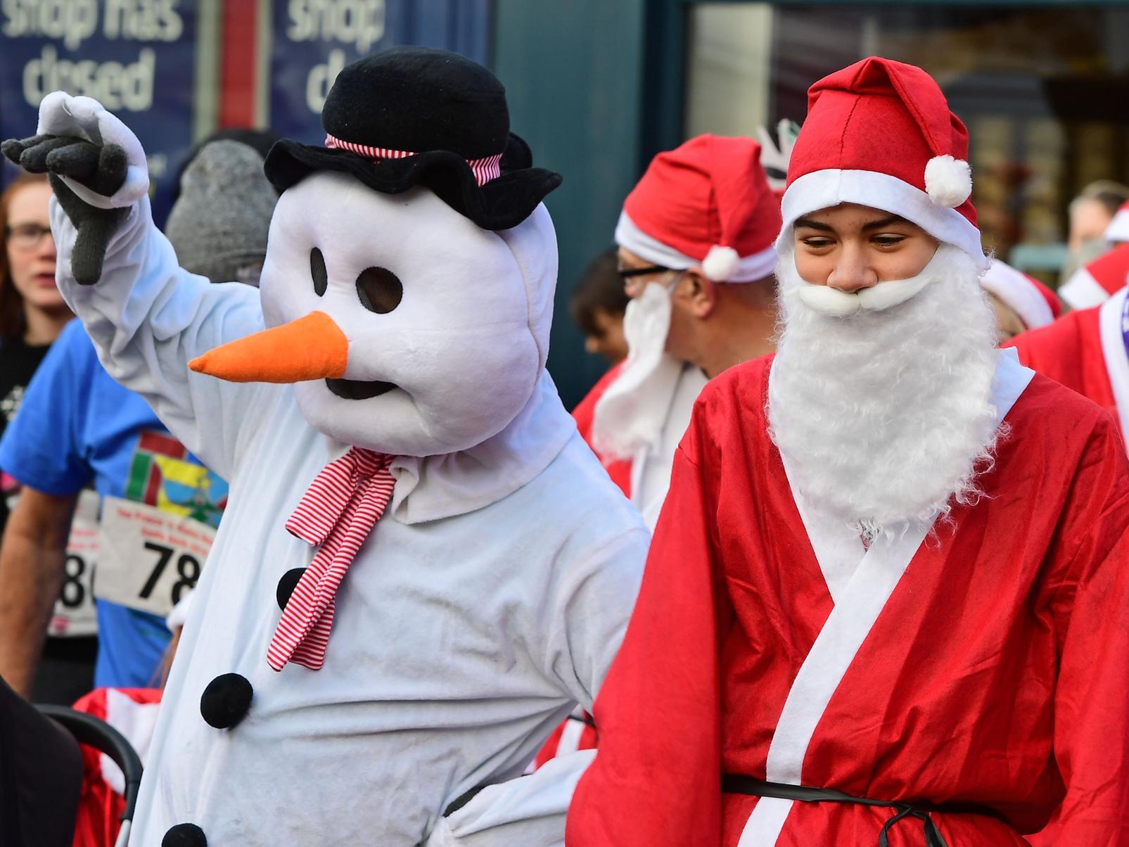 The Santa Dash also attracted snowmen, Christmas trees and elves.