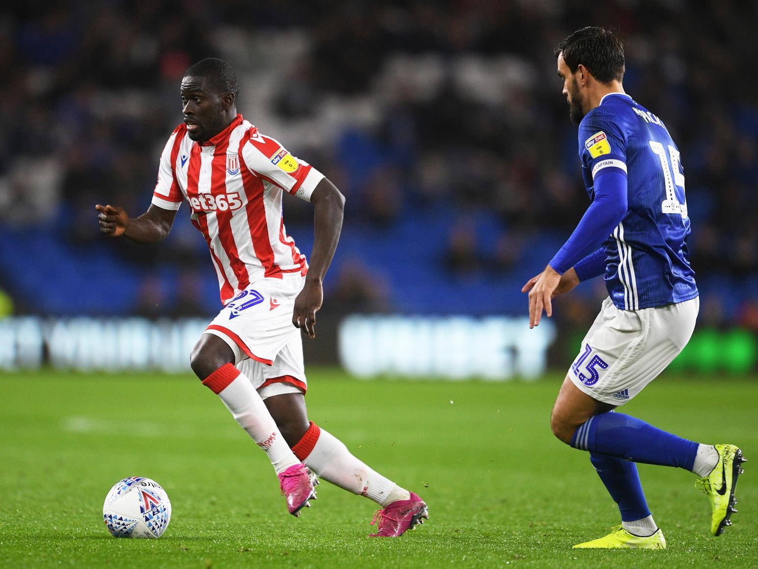 Galatasaray look ready to battle their divisional rivals Trabzonspor for Stoke City for midfield Badou Ndiaye, who looks increasingly to make a return to Turkish football in January. (Sport Witness)