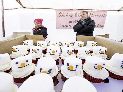 Did you purchase a snowman cake? They looked delicious