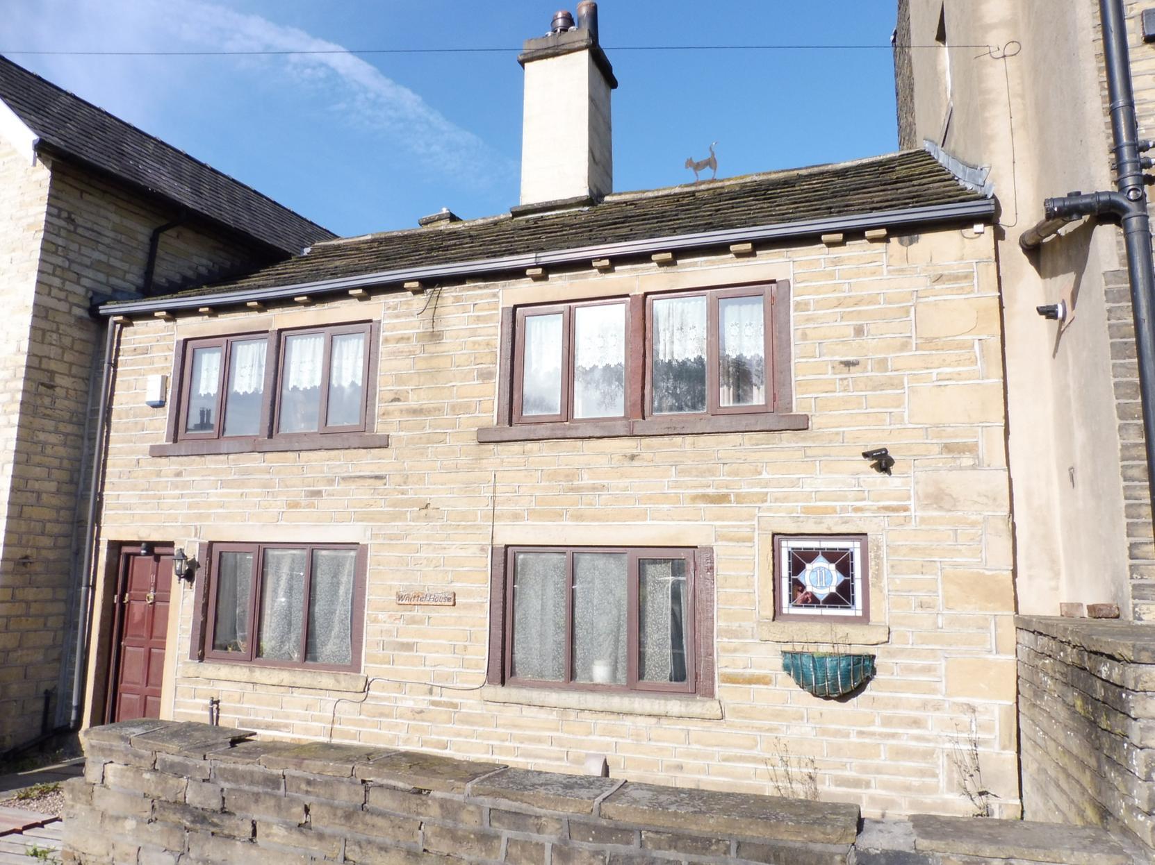 This charming, characterful, three bedroom cottage in Elland would make the ideal renovation property project with plenty of potential to improve.
Estate Agent: William H Brown