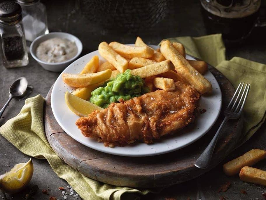 "We often pop in on a Thursday for a cheeky drink and the beautiful fish and chips which is 6 on Thursdays. The fish is huge; the batter is crispy and the cod melts like butter." Fulmar Drive, NG19 0GG