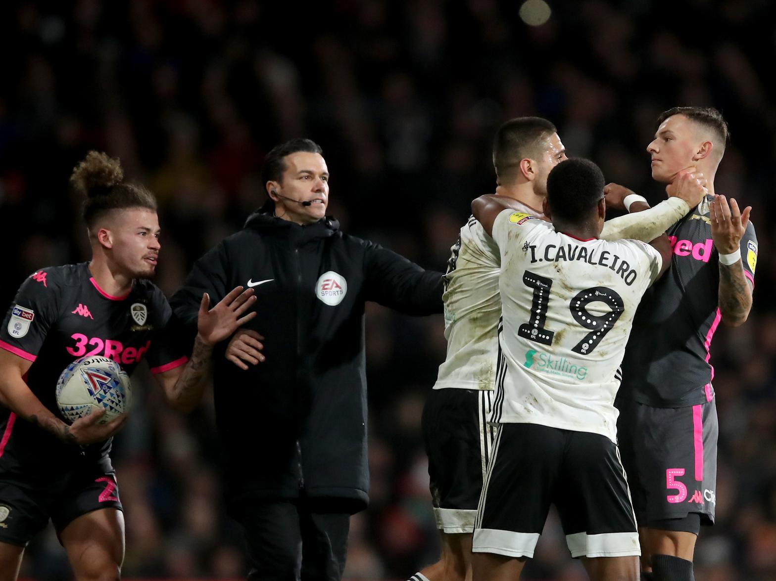 Leeds United fell to a 2-1 defeat at Fulham in the Championship.