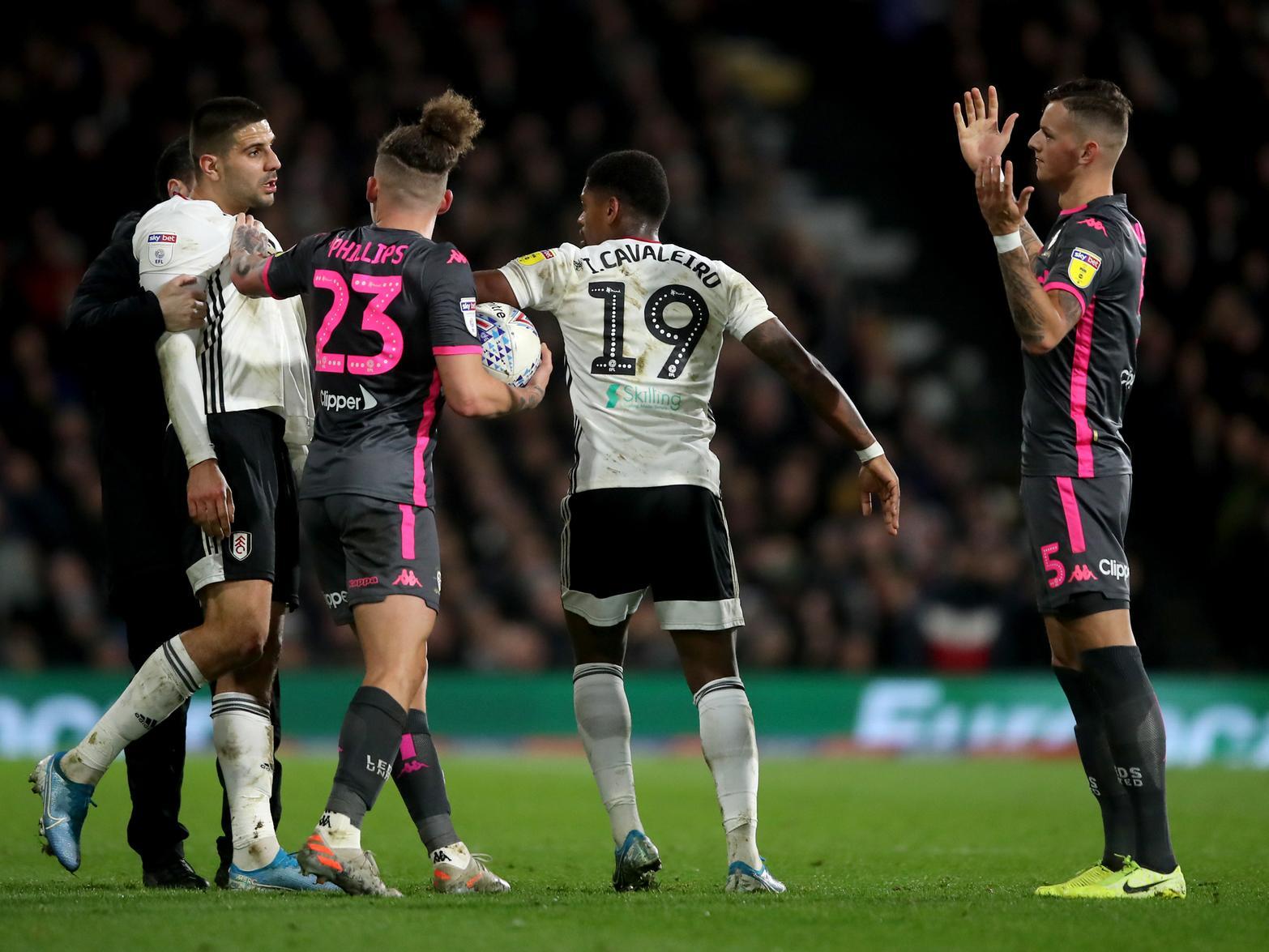 Leeds United fell to a 2-1 defeat at Fulham on Saturday afternoon.