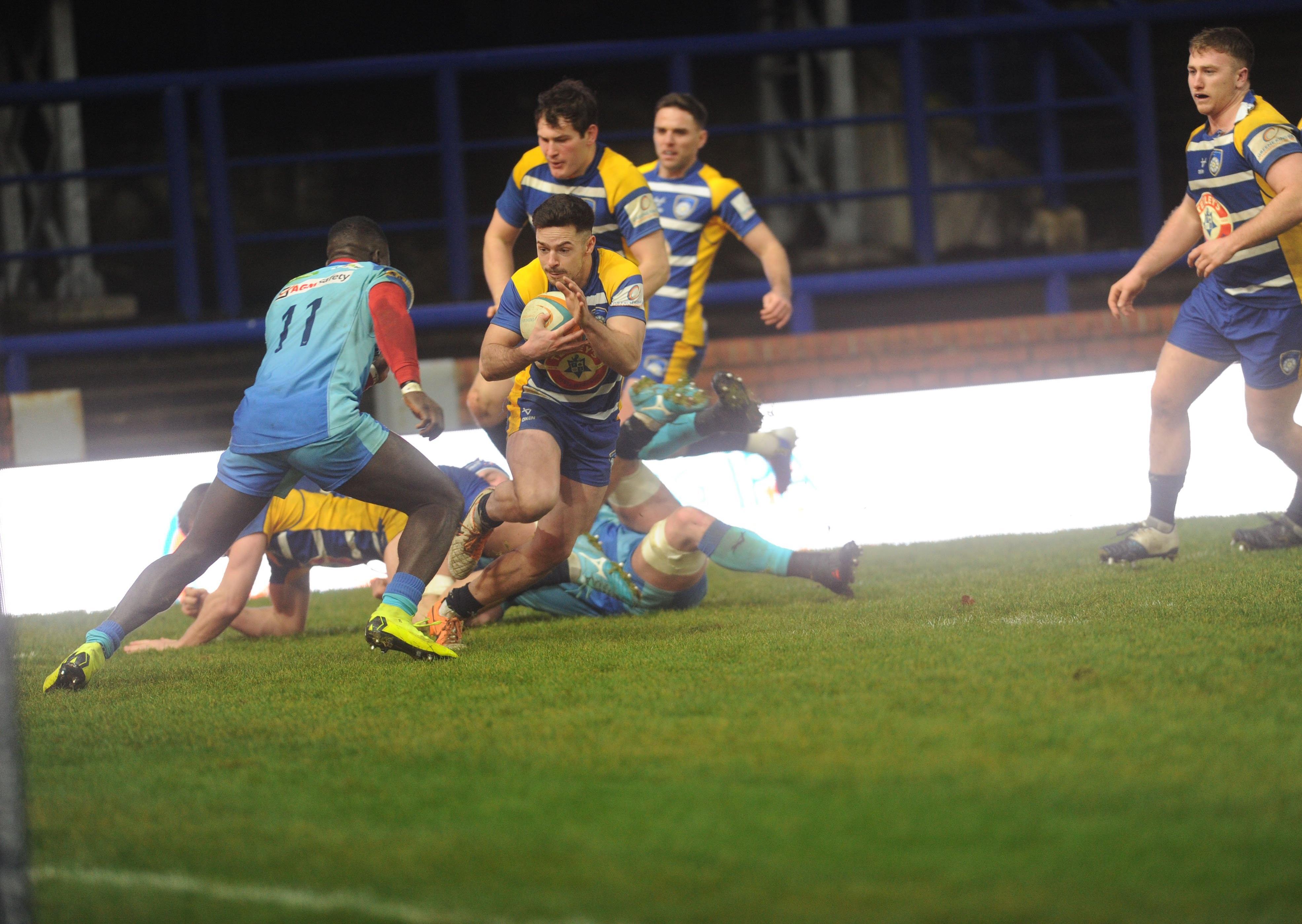 Lloyd Hayes sets off on a long run. PIC: Steve Riding