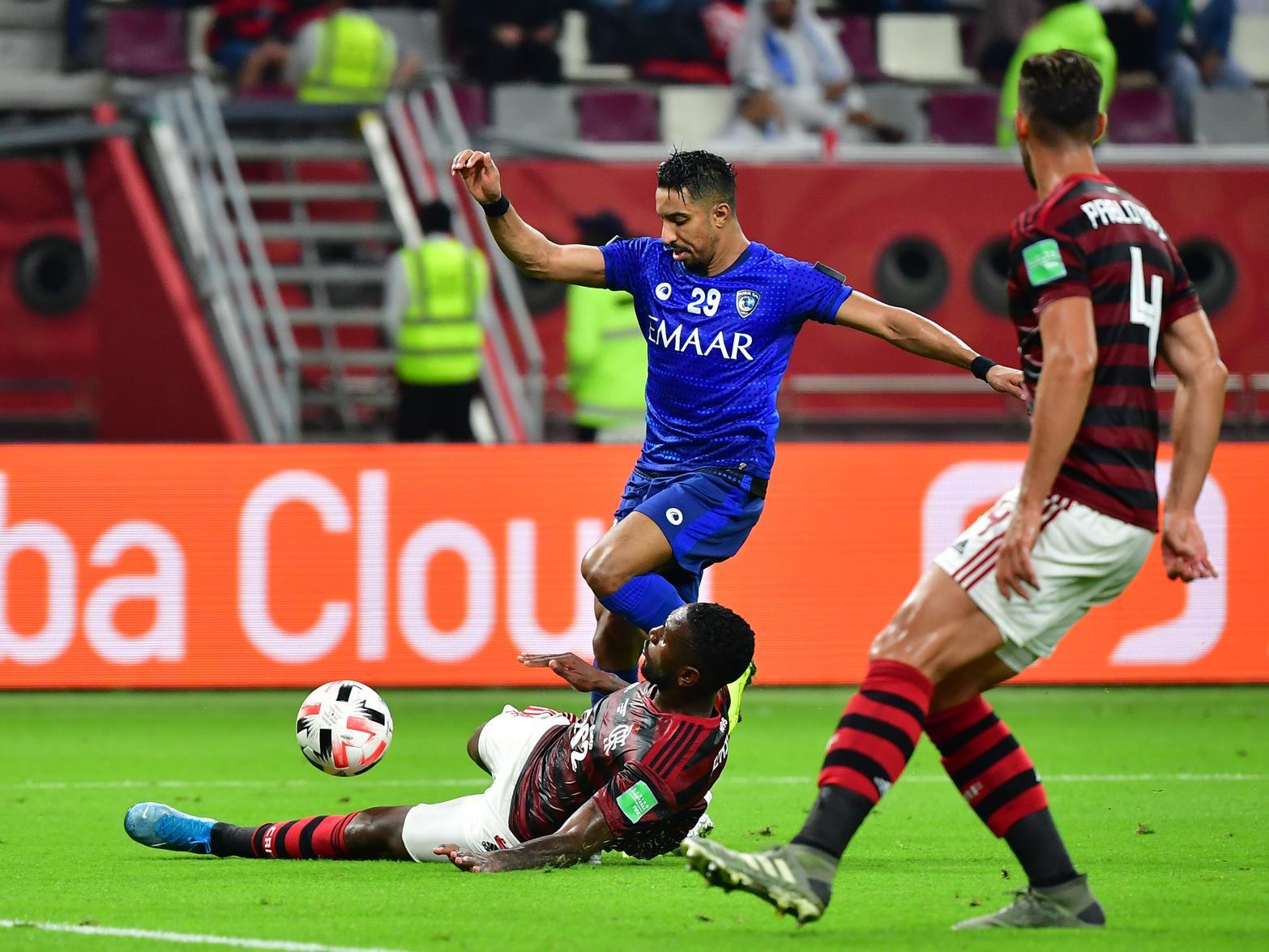 Tottenham Hotspur have held talks to sign Flamengo midfielder Gerson and want to sign the 22-year-old Brazilian before the January transfer window opens. (90min)