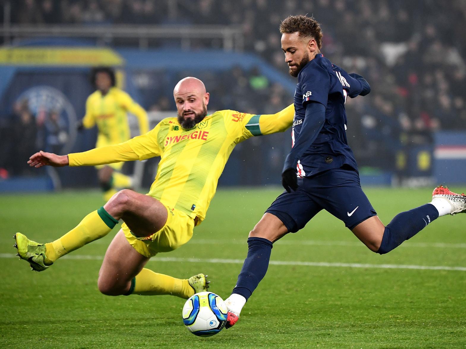 Nottingham Forest have been linked with a move for Nantes defender Nicolas Pallois, but are unlikely to lure the 32-year-old away in January as he is highly valued by his club. (L'Equipe)