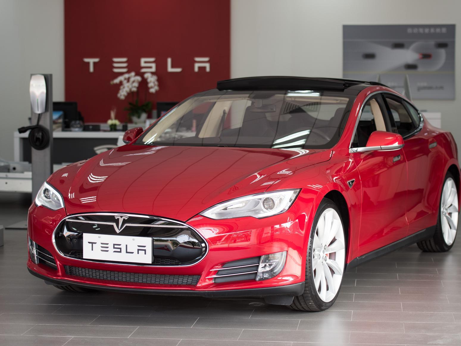 The watershed vehicle for modern electric cars, the Model S also announced Tesla as a major name in not just the car industry, but technology as well. The range and speed it offered in an electric car had never been seen before on this scale.