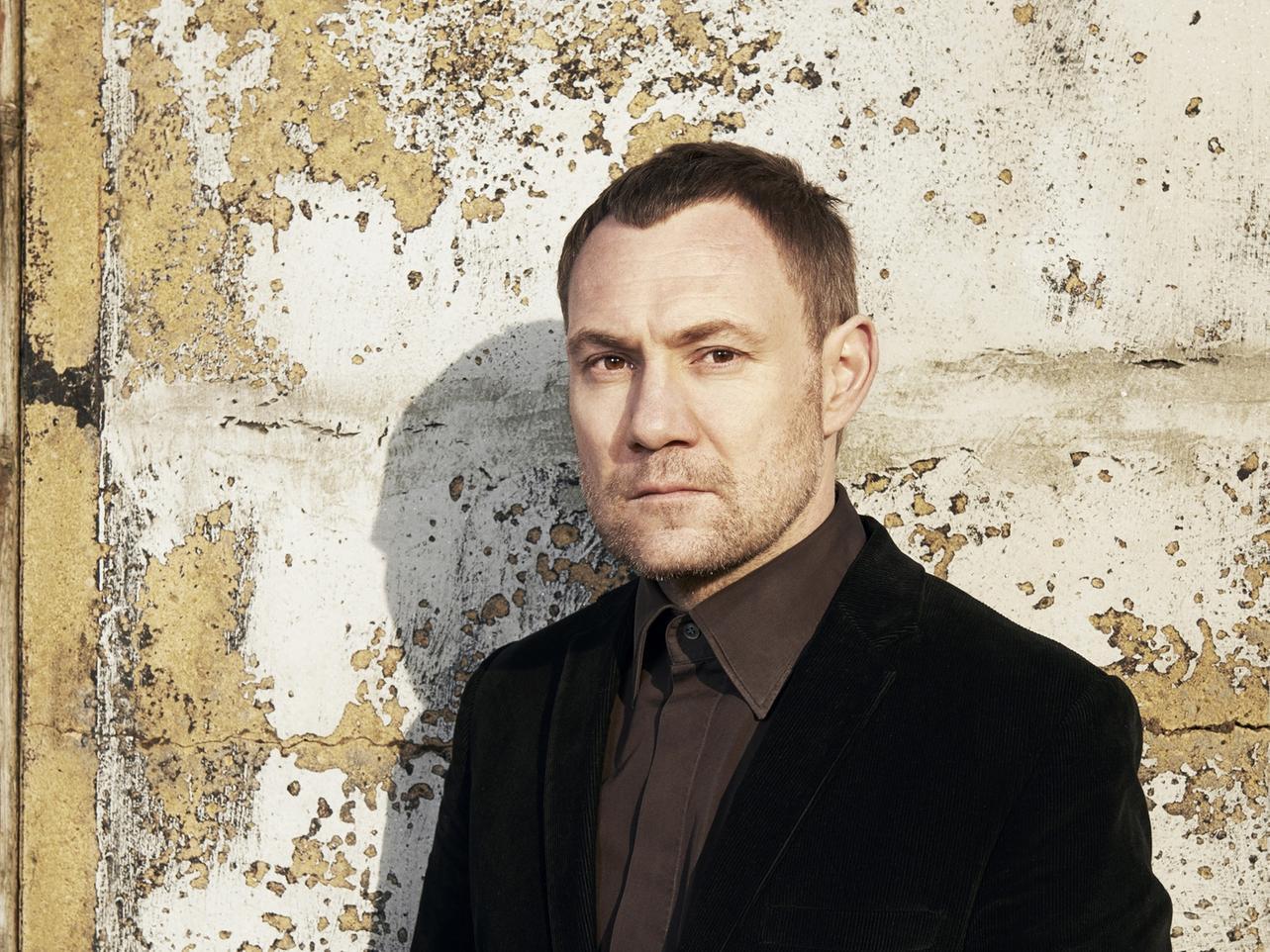 27 March: Multi-platinum, multi-Brit and Grammy-nominated, British singer-songwriter David Gray will perform at Leeds Arena as part of his White Ladder: The 20th Anniversary Tour