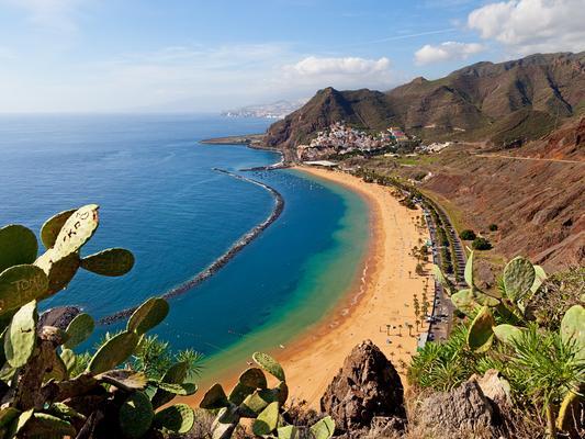 Jet2 is adding more than 11,000 additional seats to the Canary Islands for Winter 2019/2020, with the extra services including eight weekly flights to Tenerife.