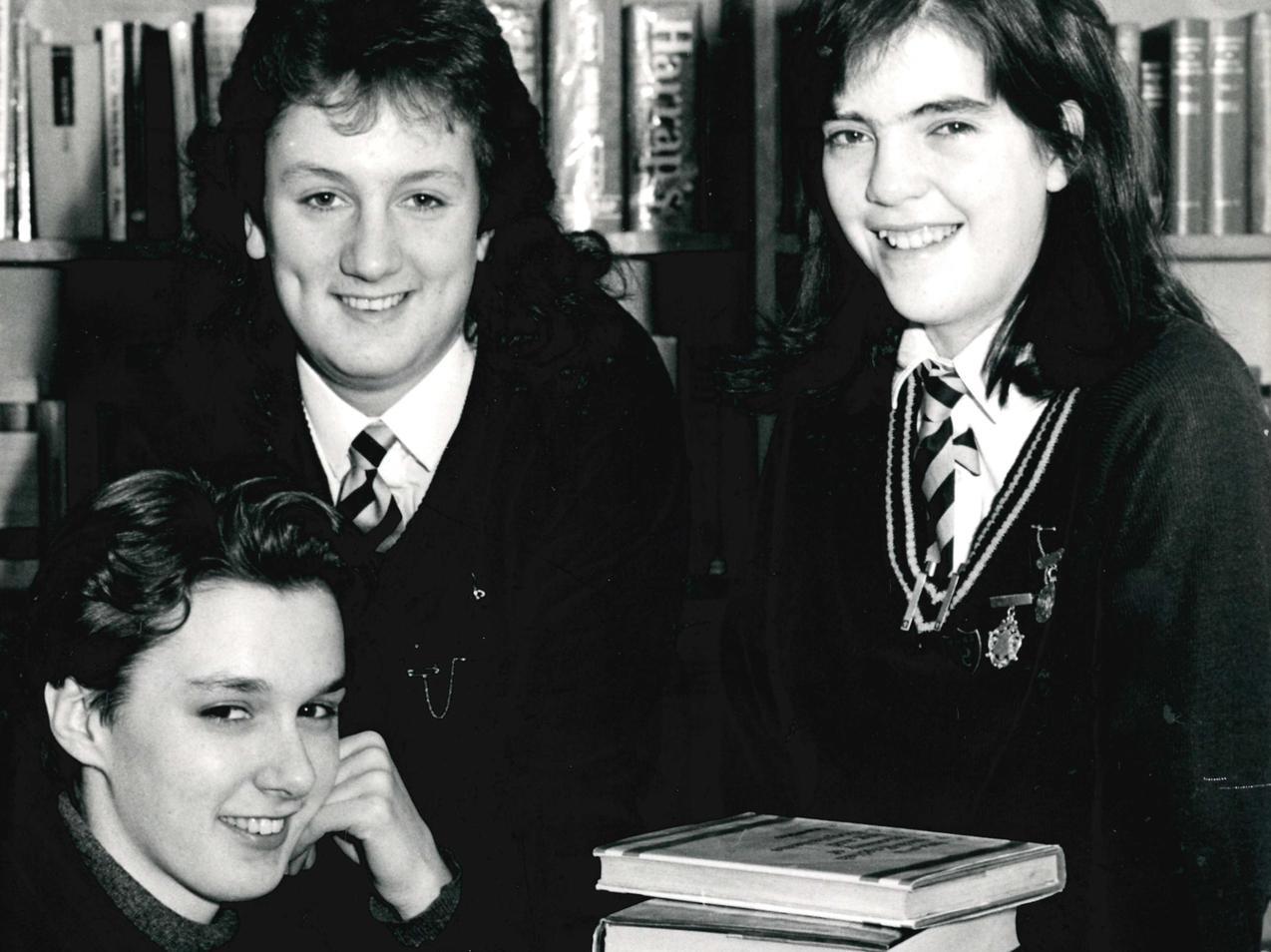 Wakefield Girls High School. Pupils who will be going to Oxford University. Published in the Wakefield Express 15.1.1988.