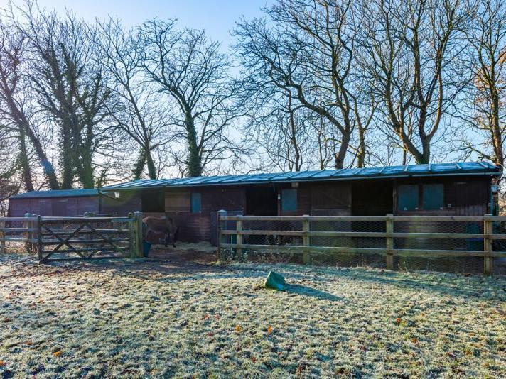 Stables (credit: Arnold and Phillips Estate Agents)