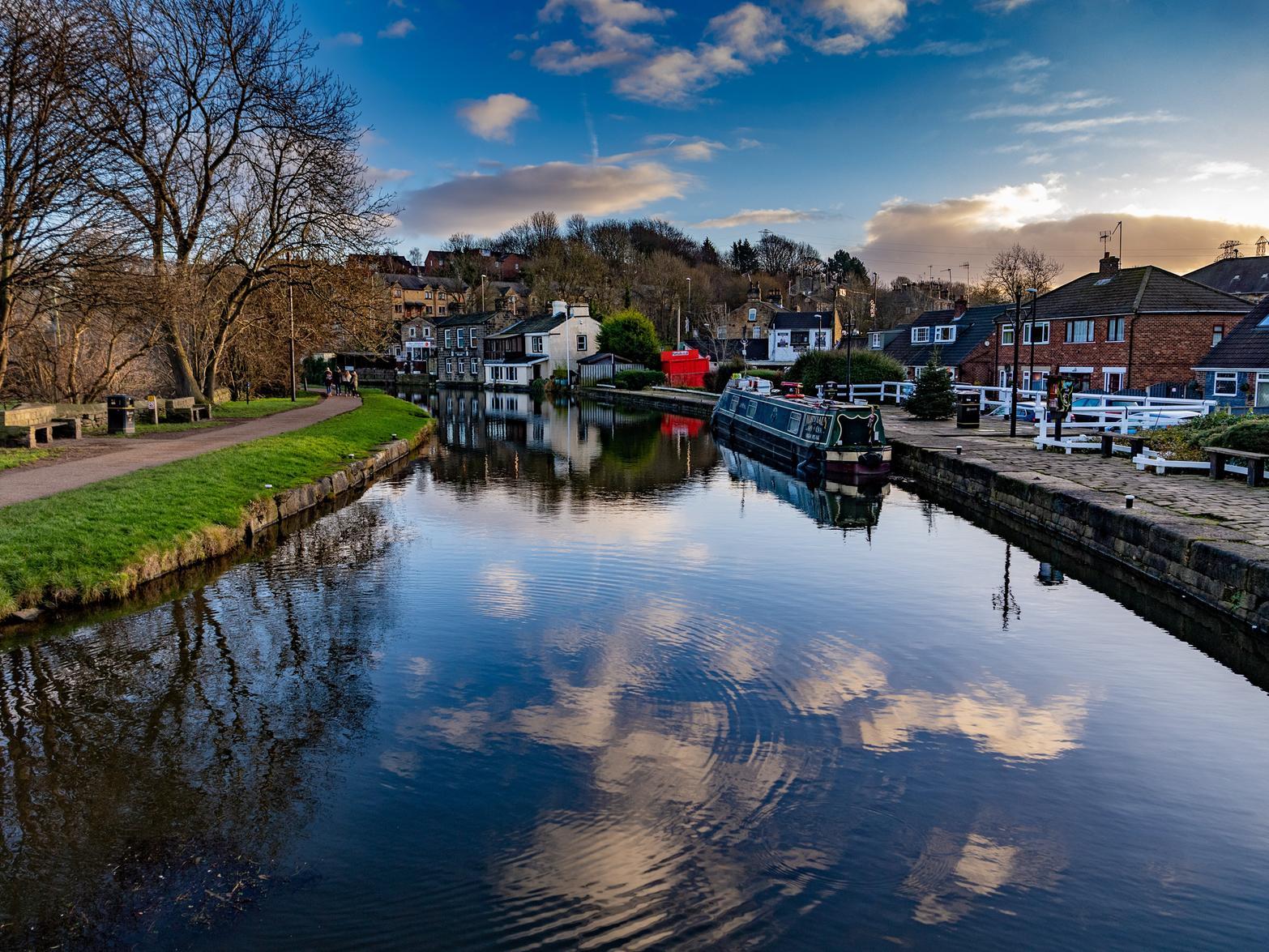 A stroll or bike ride along the canal is well-favoured by locals and tourists alike. The canal takes in sights such as Kirkstall Abbey and the picturesque villages of Rodley (pictured) and Calverley.