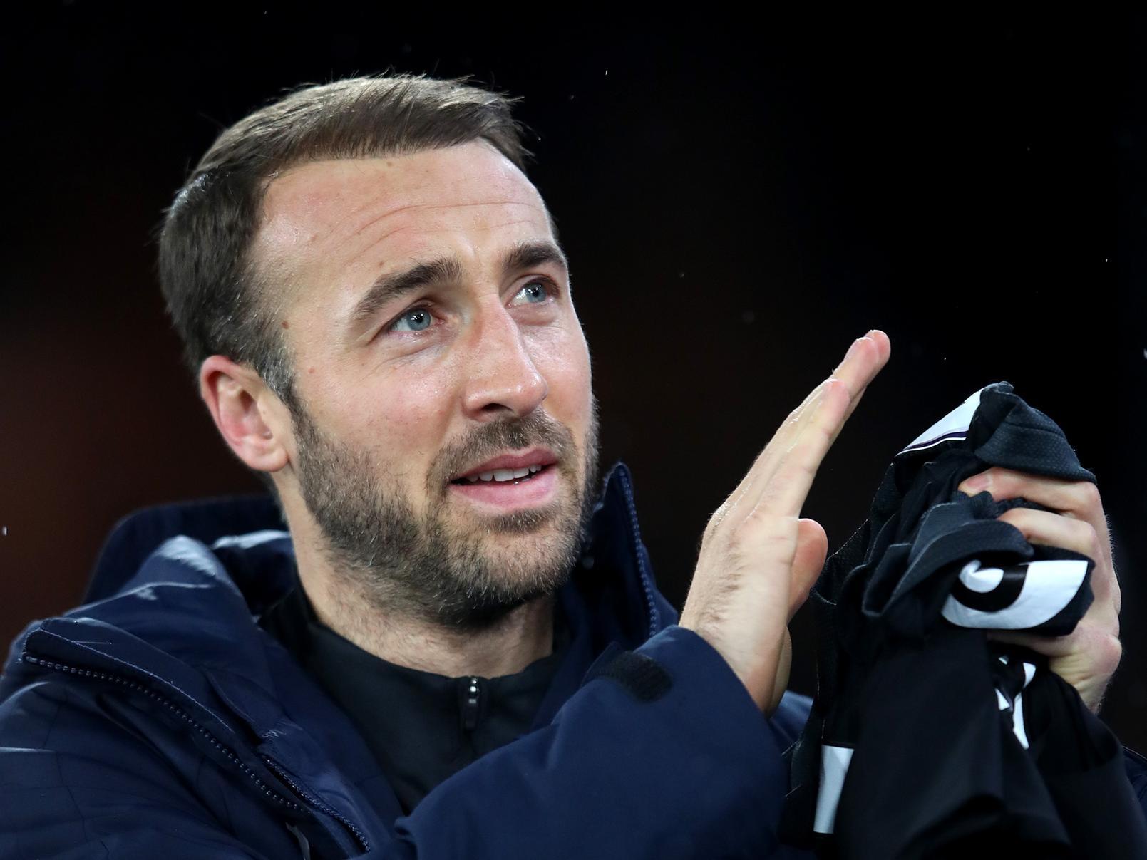 Nottingham Forest are said to be looking to escalate their attempts to sign veteran striker Glenn Murray from Brighton, as they look to consolidate their push for promotion. (Daily Telegraph)