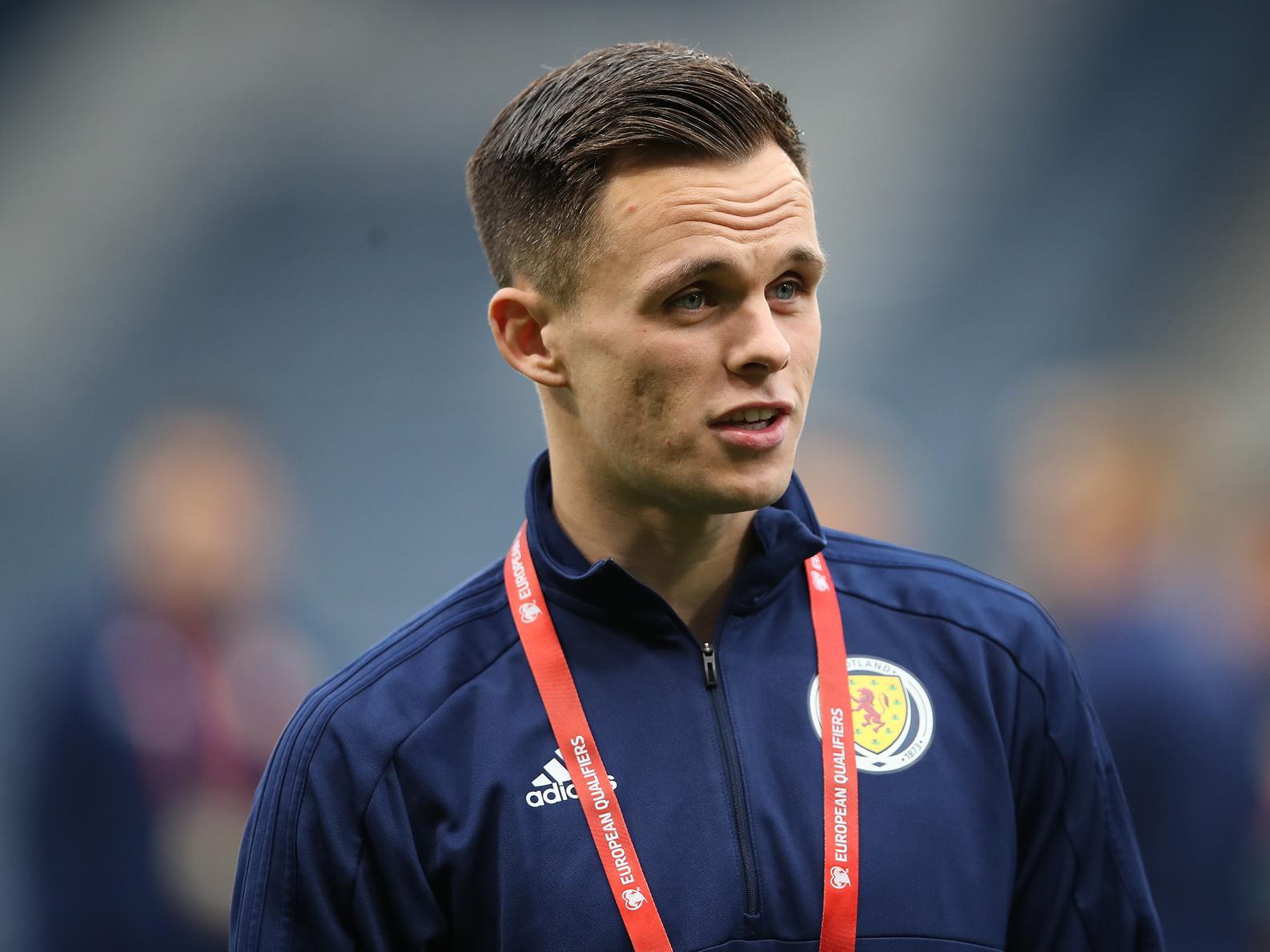 Celtic are the bookies' 2/1 favourites to sign 22-goal sensation Lawrence Shankland from Dundee United this month, with Championship side QPR currently trailing them by some distance at 6/1. (Sky Bet)