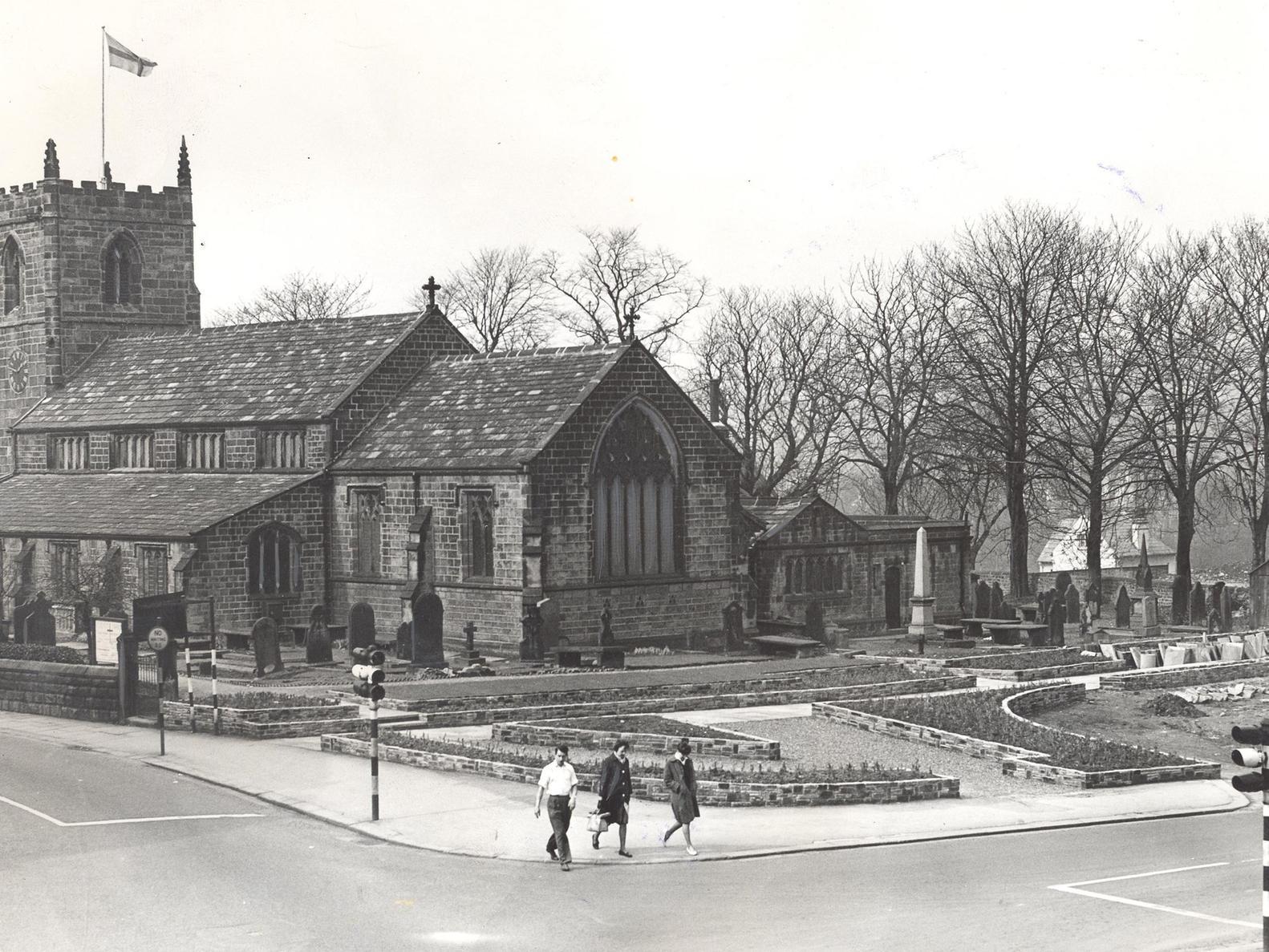 The new gardens and flower beds on the site of the old Wheatsheaf Hotel which was demolished the previous year. It opened up this view of the Parish Church.