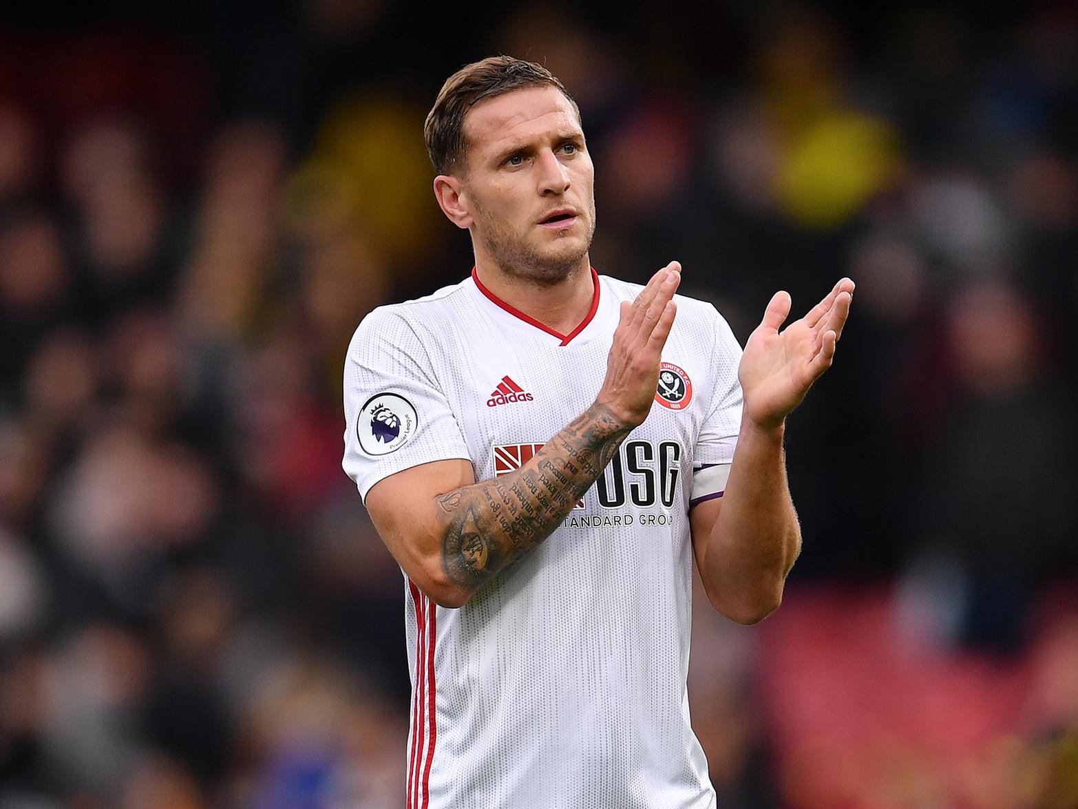Celtic have become the bookies' new 2/1 favourites to sign Sheffield United striker Billy Sharp ahead of Leeds United, but it is yet to be seen whether the player will opt for a move away from Bramall Lane in January. (Sky Bet)