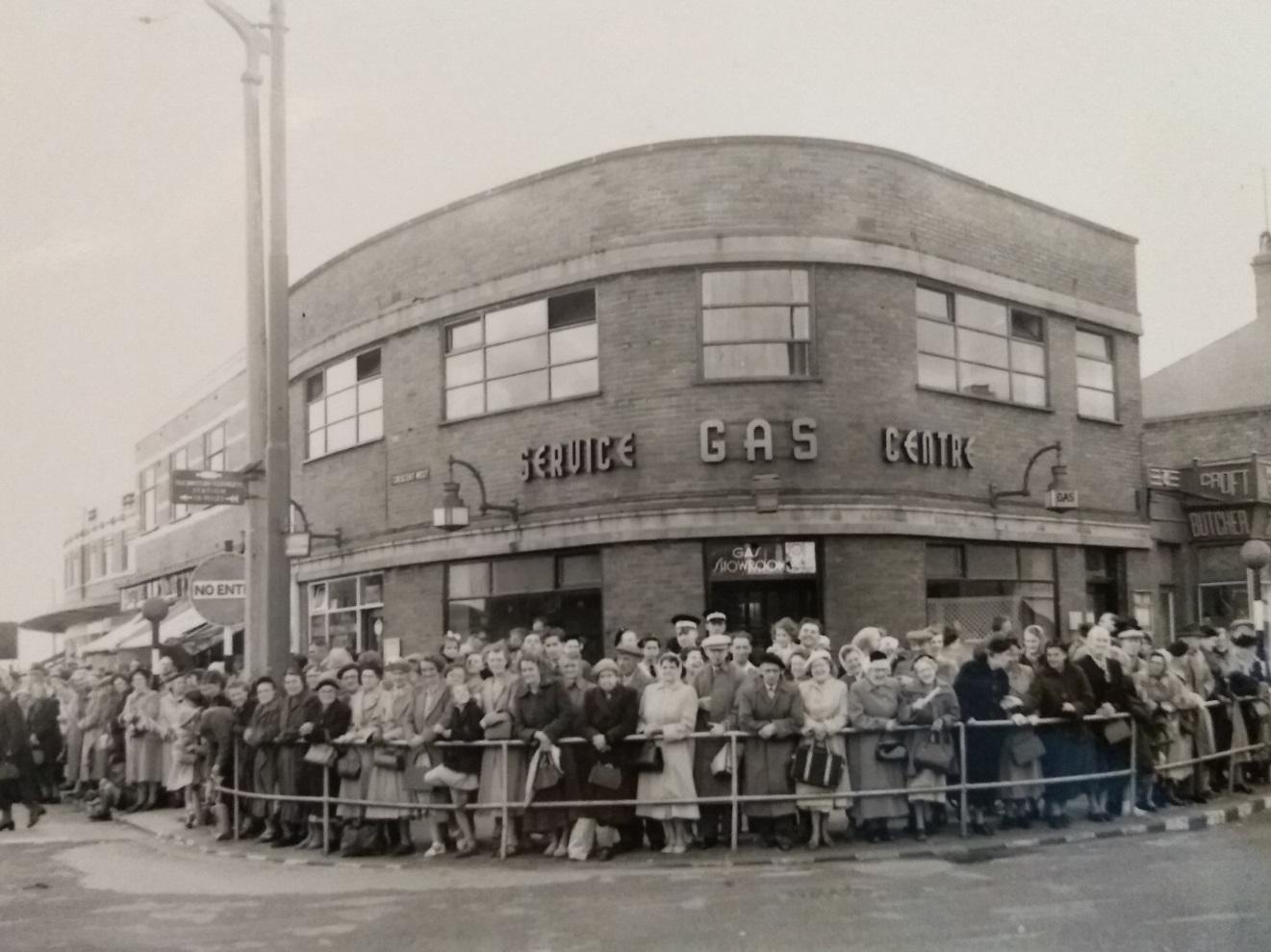Crowds wait for Princess Margaret in Cleveleys on the corner of The Crescent and Victoria Road