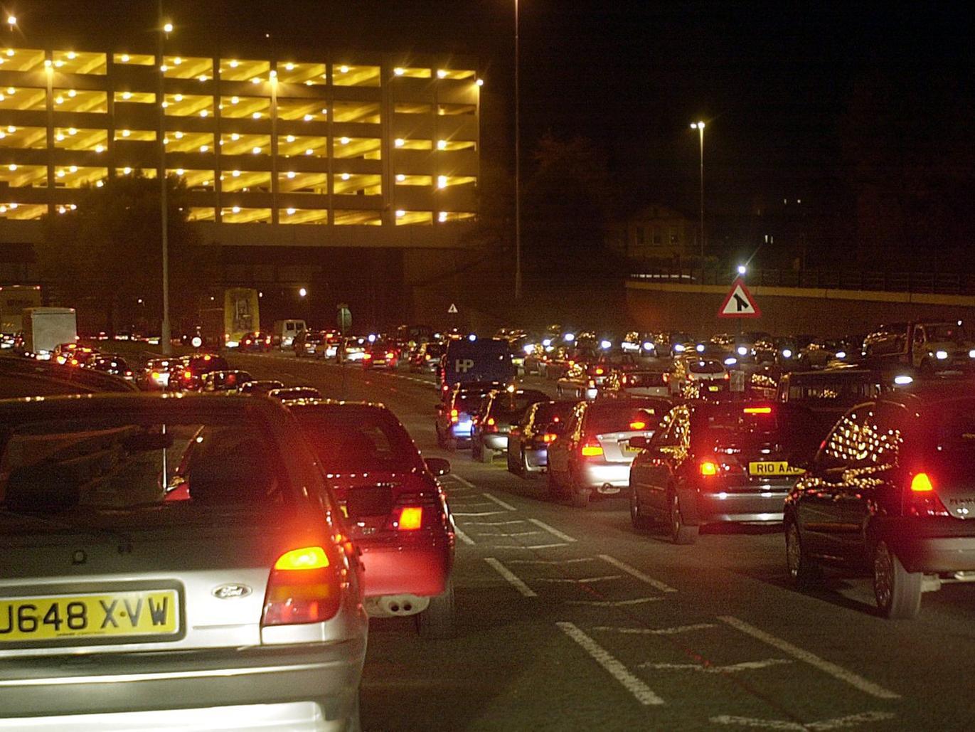 Traffic ground to a halt in both directions of the Leeds Inner Ring Road around 5.30pm as commuters faced long delays in getting home.