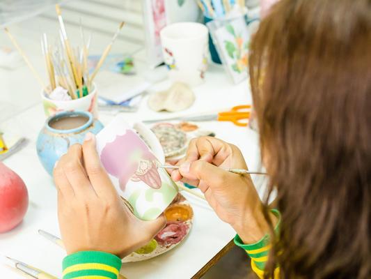 Enjoy a bit of escapism and unleash your creative side with a visit to Jackrabbits Pottery Studio, where you can try your hand at painting your own pottery and produce a nice keepsake.